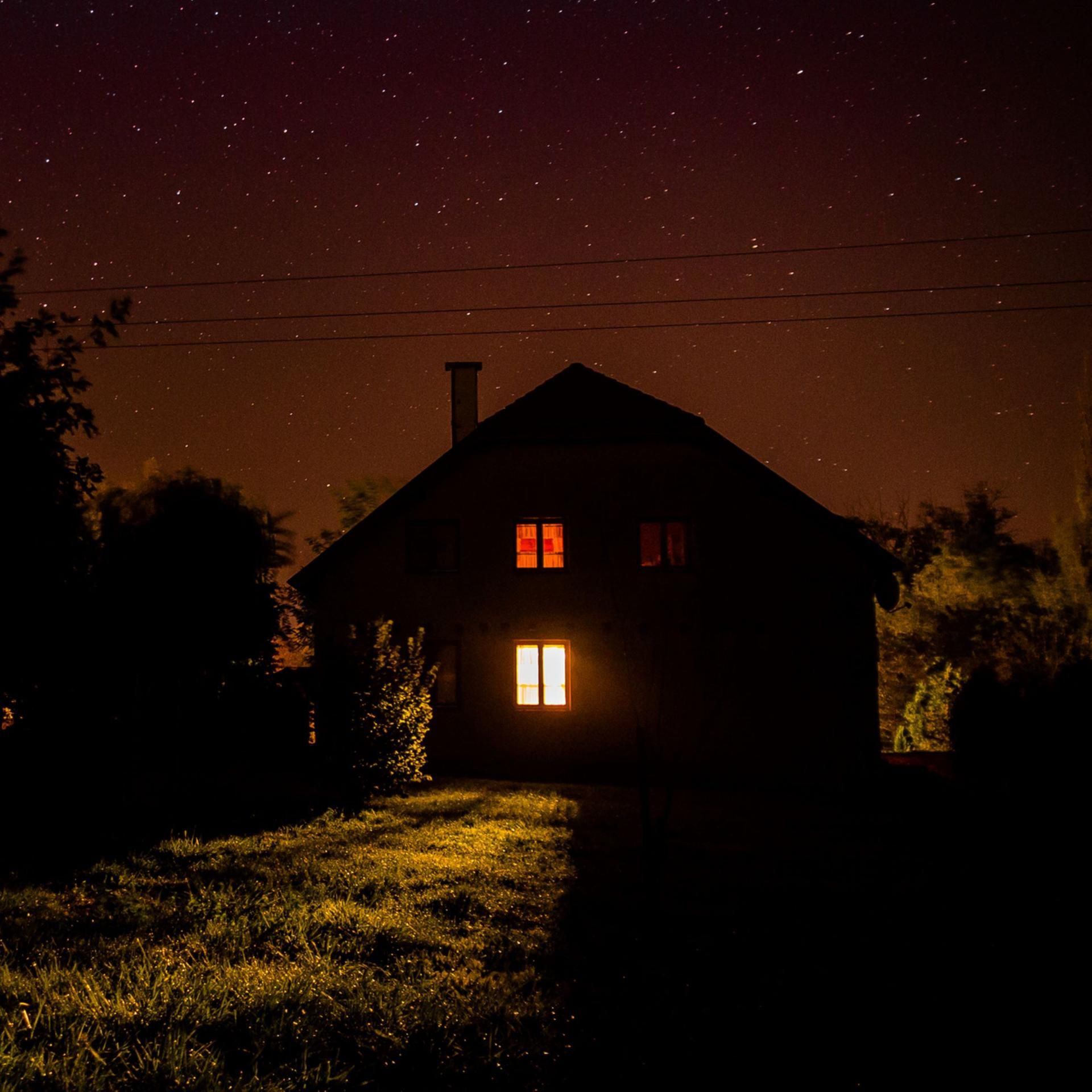 Krimi-Hörspiel: Französischer Roman Noir - Zu nah am Abgrund