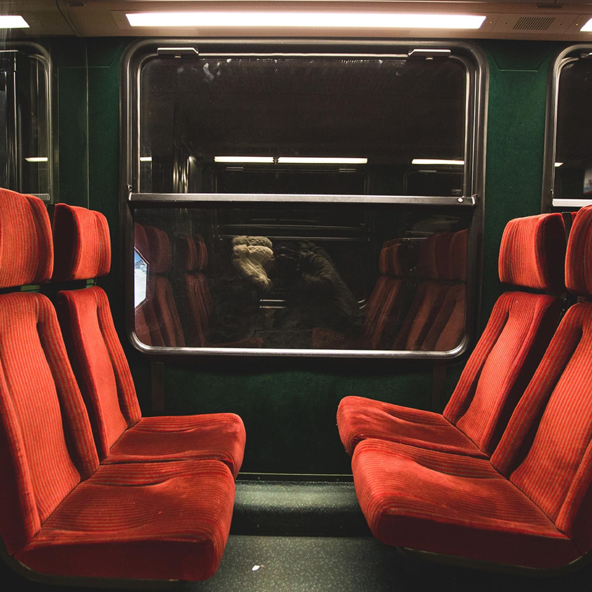 Krimi-Hörspiel: Zugreise wird zum Krimispiel - Ein Spiel