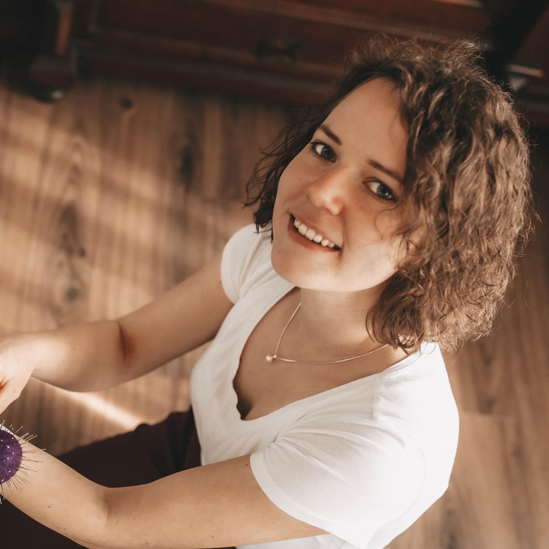 Lea Baltner, Schneidermeisterin: Schneidert Cosplay-Kostüme