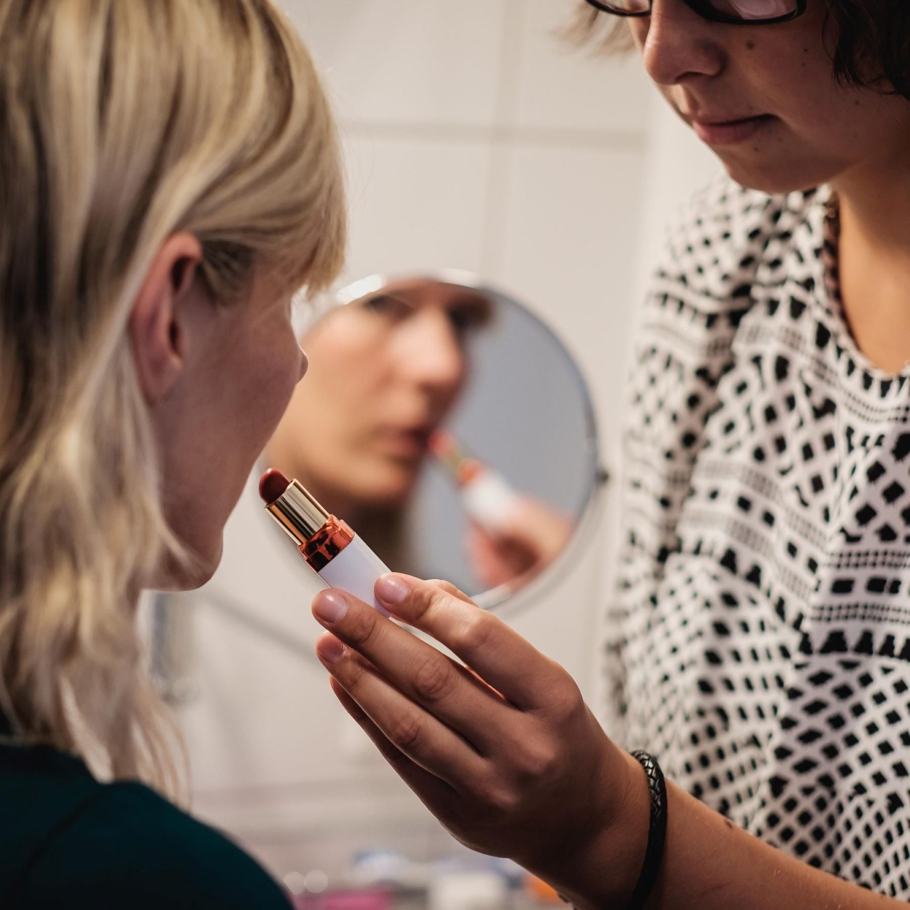 Leben mit Assistenz - Selbstbestimmung für behinderte Menschen
