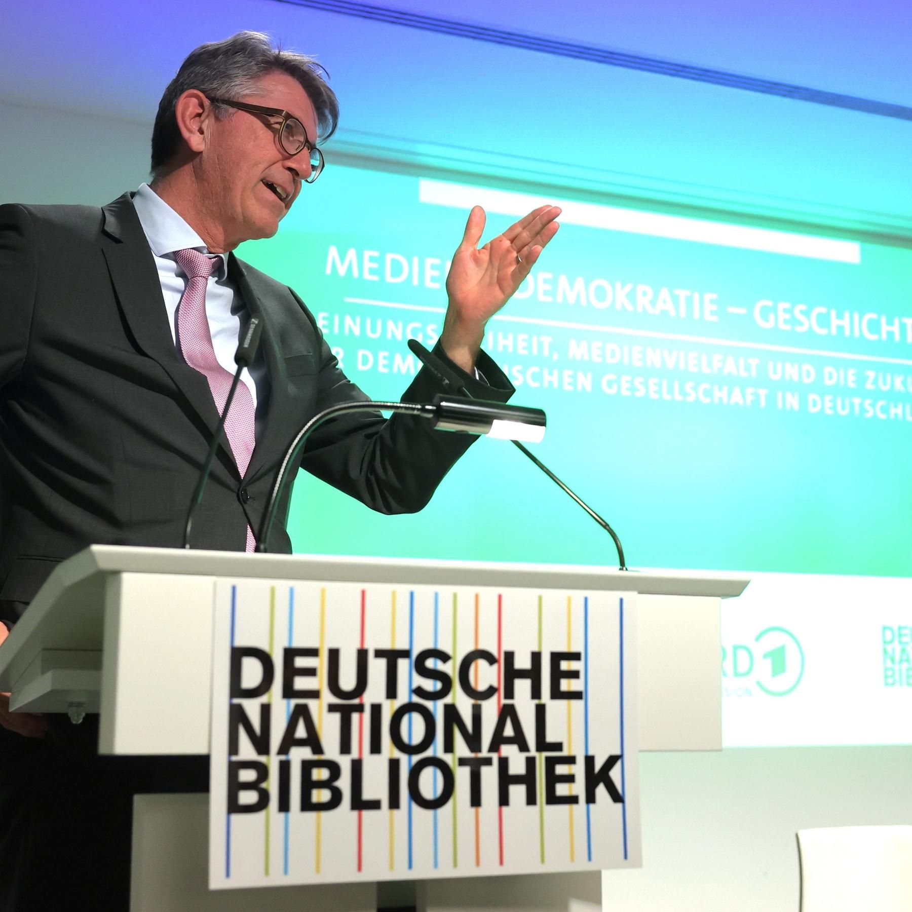 Leipziger Buchmesse: Glückliche Preisträgerinnen, spannende Diskussionen