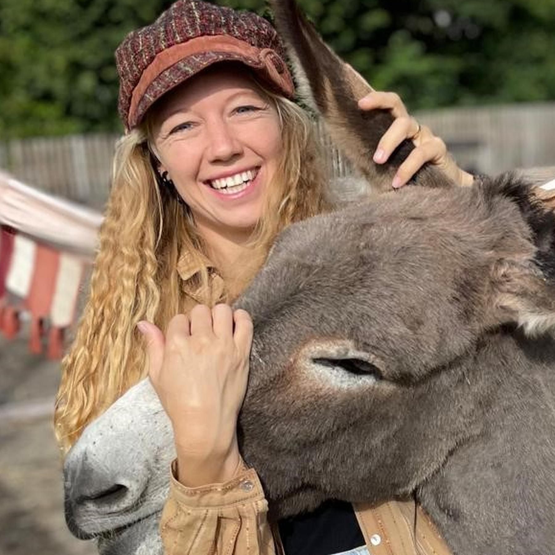 Lotta Lubkoll, Esel-Abenteurerin: Mit Esel Jonny über die Alpen