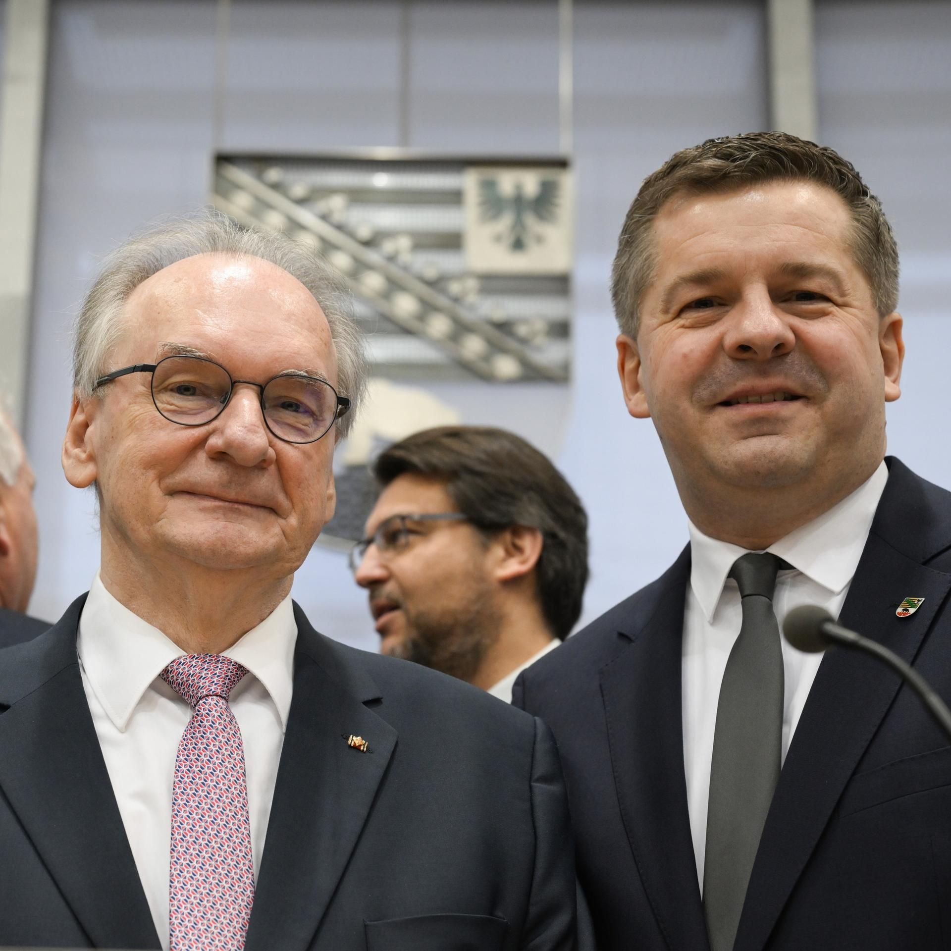 Machtwechsel in Sachsen-Anhalt - Steht die Brandmauer zur AfD?