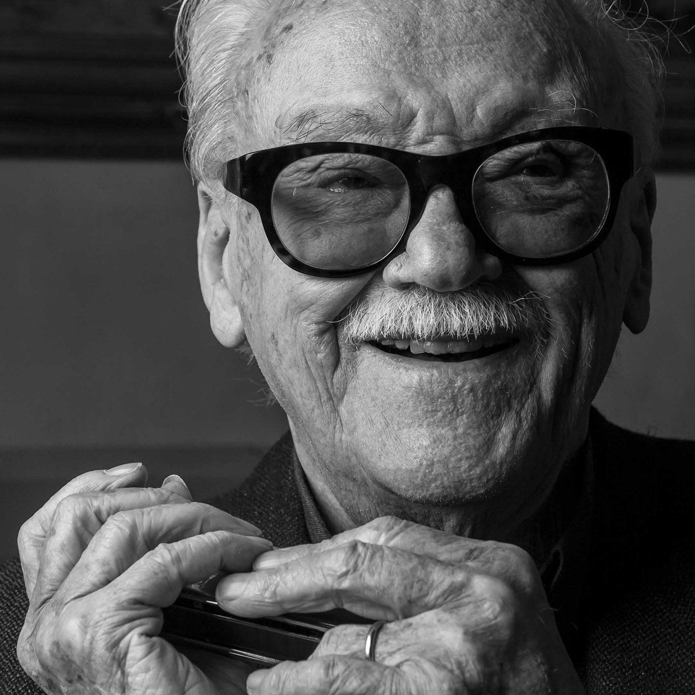 Man bites Harmonica! - Toots Thielemans