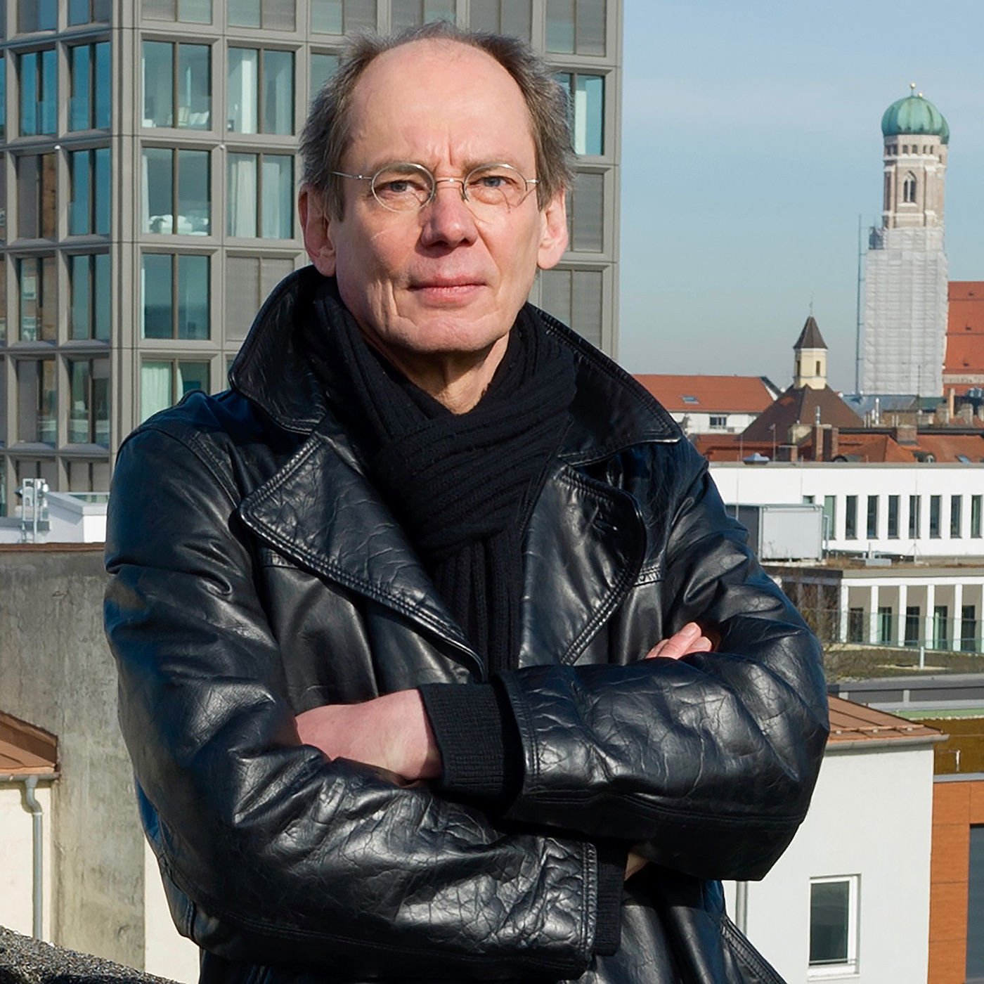 "Man ist es seinen Lesern schuldig, in jedem Buch etwas Neues zu versuchen" | Franz-Maria Sonner, Schriftsteller