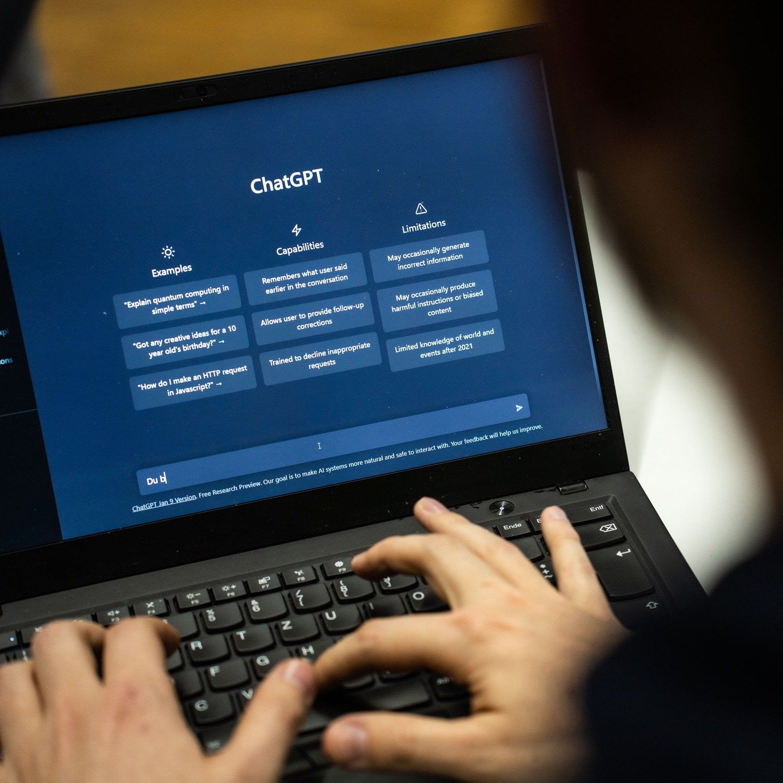 Manipuliert KI die öffentliche Meinung?