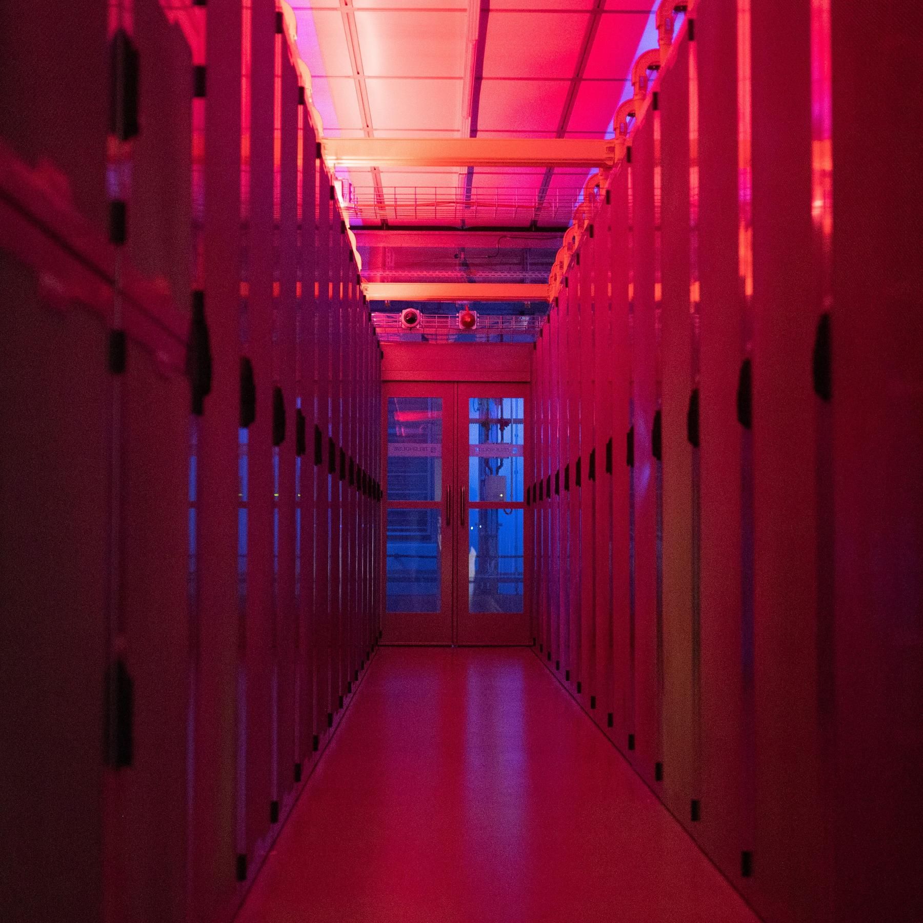 Mehr und schneller: Bundeskabinett beschließt Strategie für mehr Rechenzentren