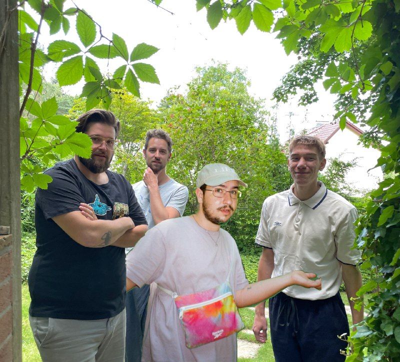 Meine Wohnungsmiete beträgt 600 Favs feat. Till Wilhelm