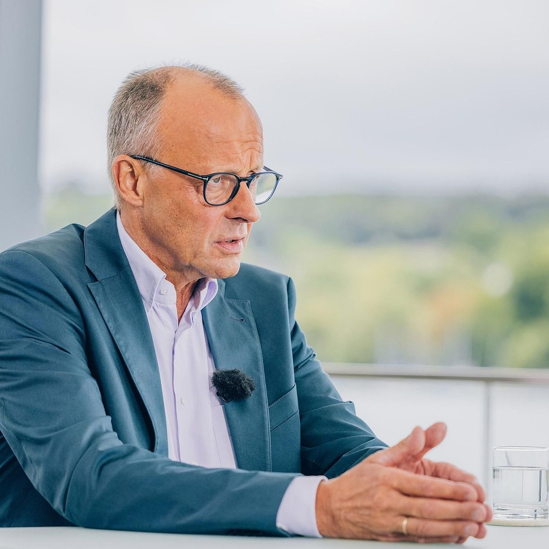 Merz äußert sich über Steuererhöhungen und Bürgergeld