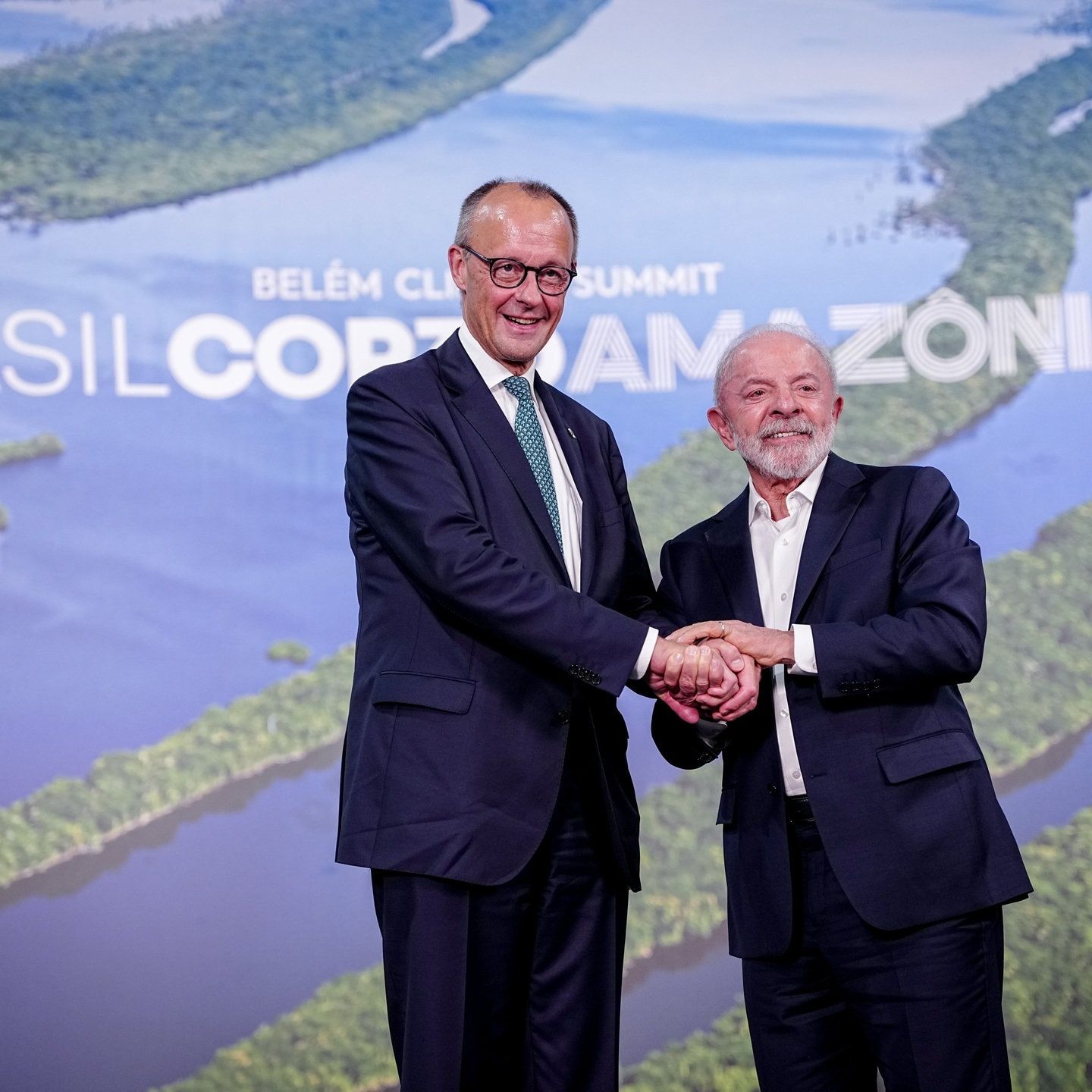 Merz Entschuldigungs-Samba