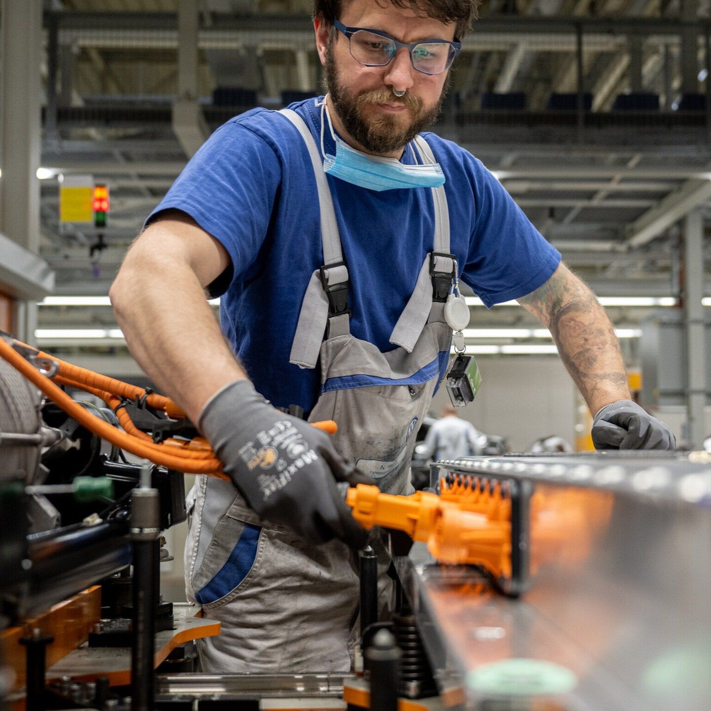 Milliardenverluste bei VW und Mercedes Benz