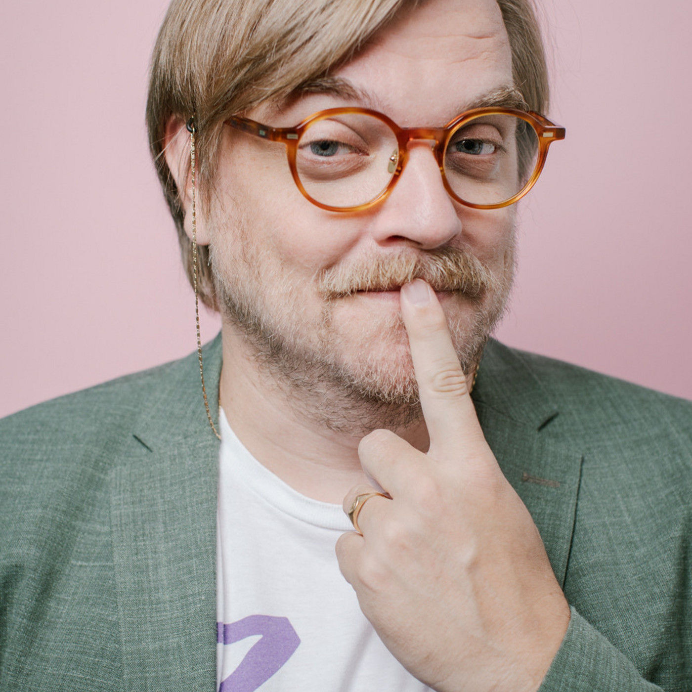 Moderator Nilz Bokelberg