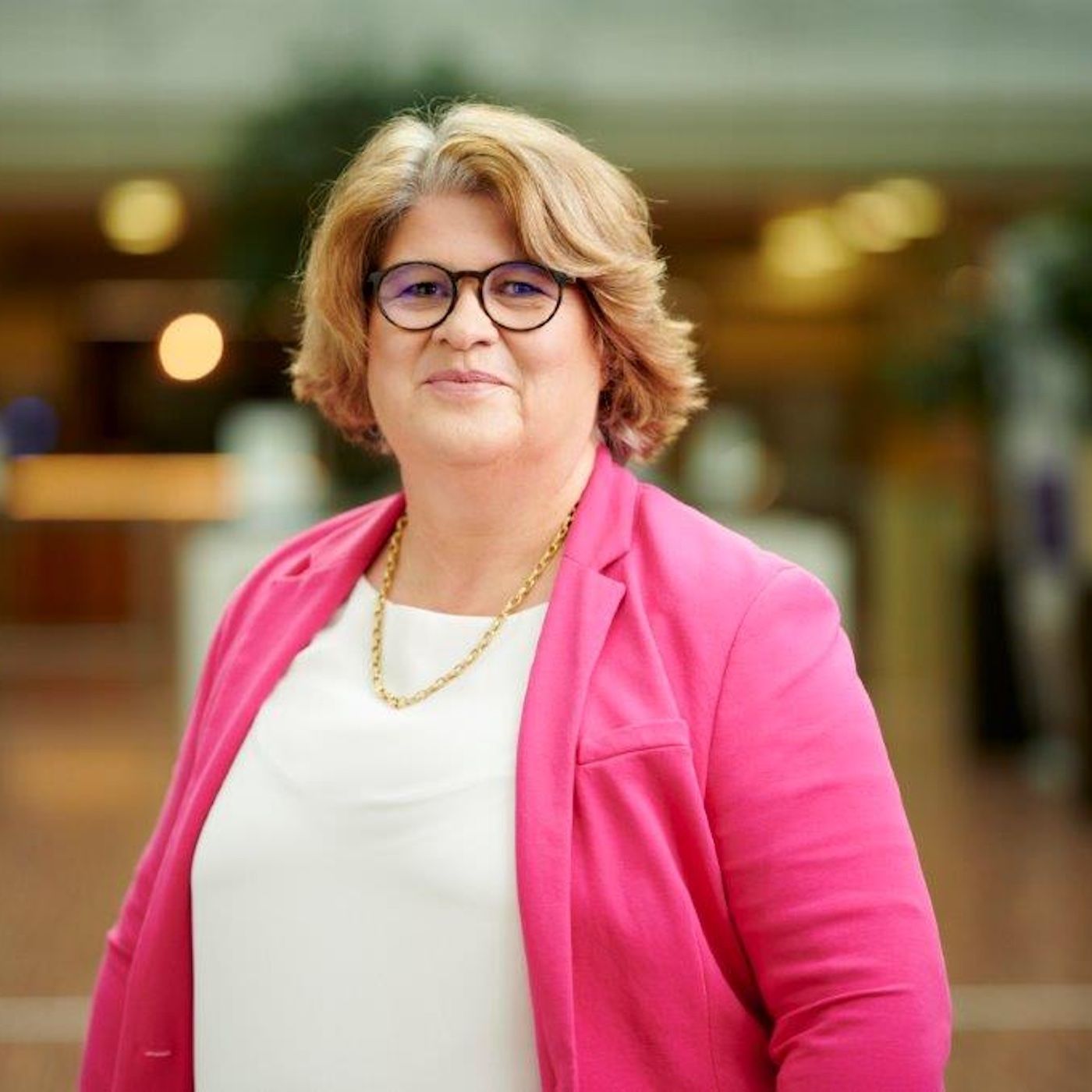 MR 25 - Vera, vom Chief Digital Officer zur pflegenden Angehörigen... und mehr