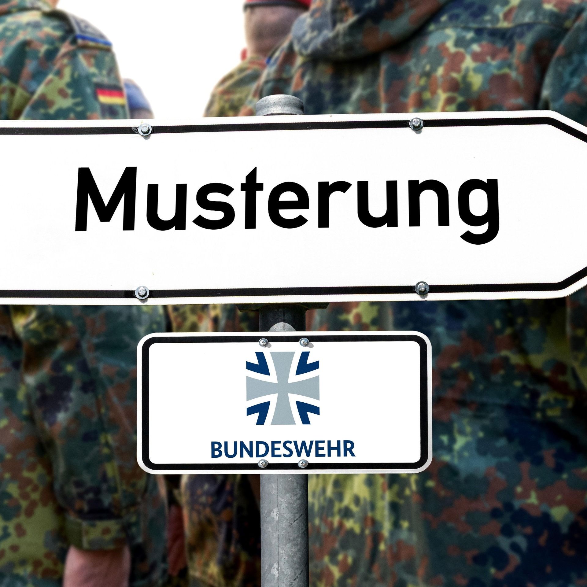 Musterung: Wie sinnvoll ist die Hodenuntersuchung?
