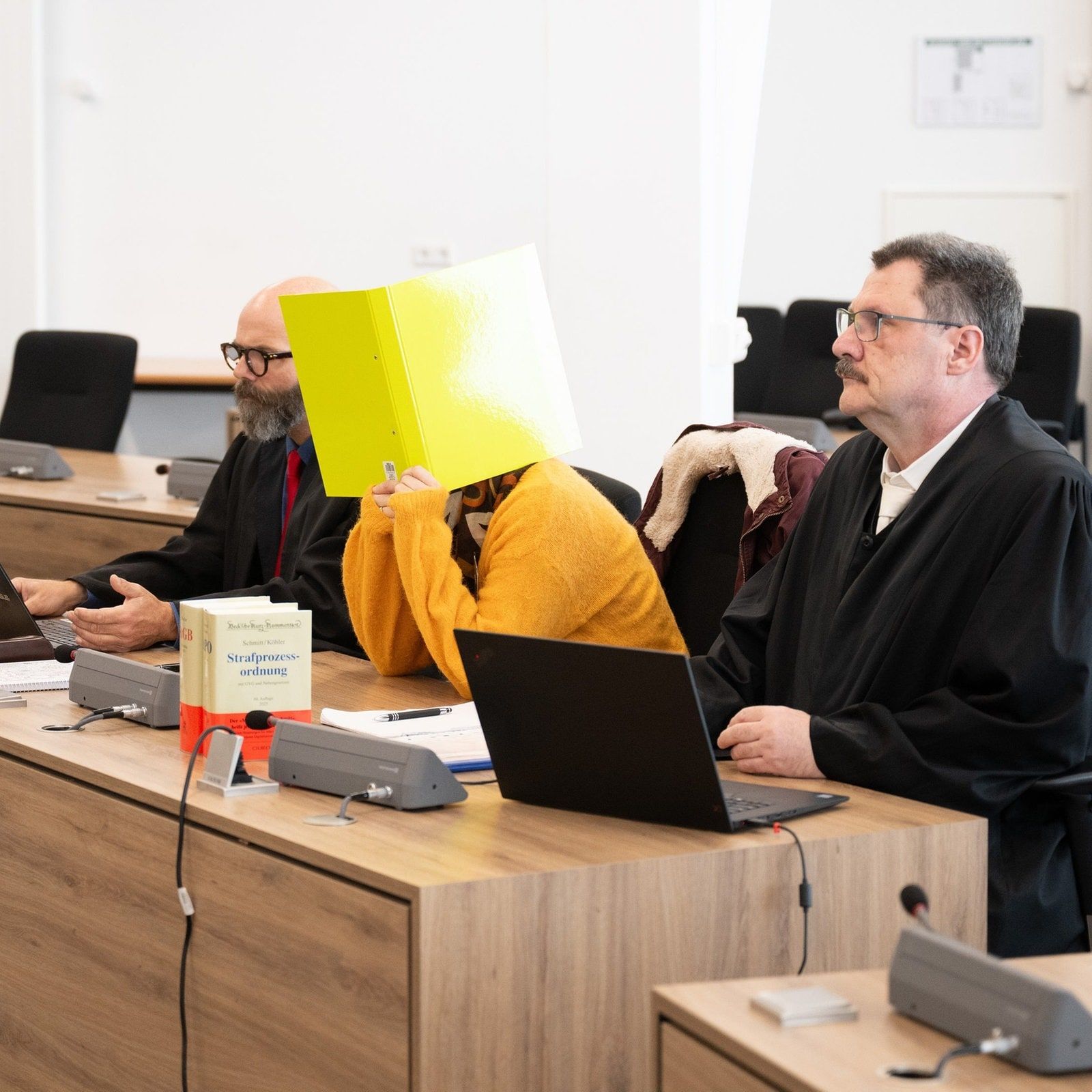 Mutmaßliche NSU-Helferin schweigt