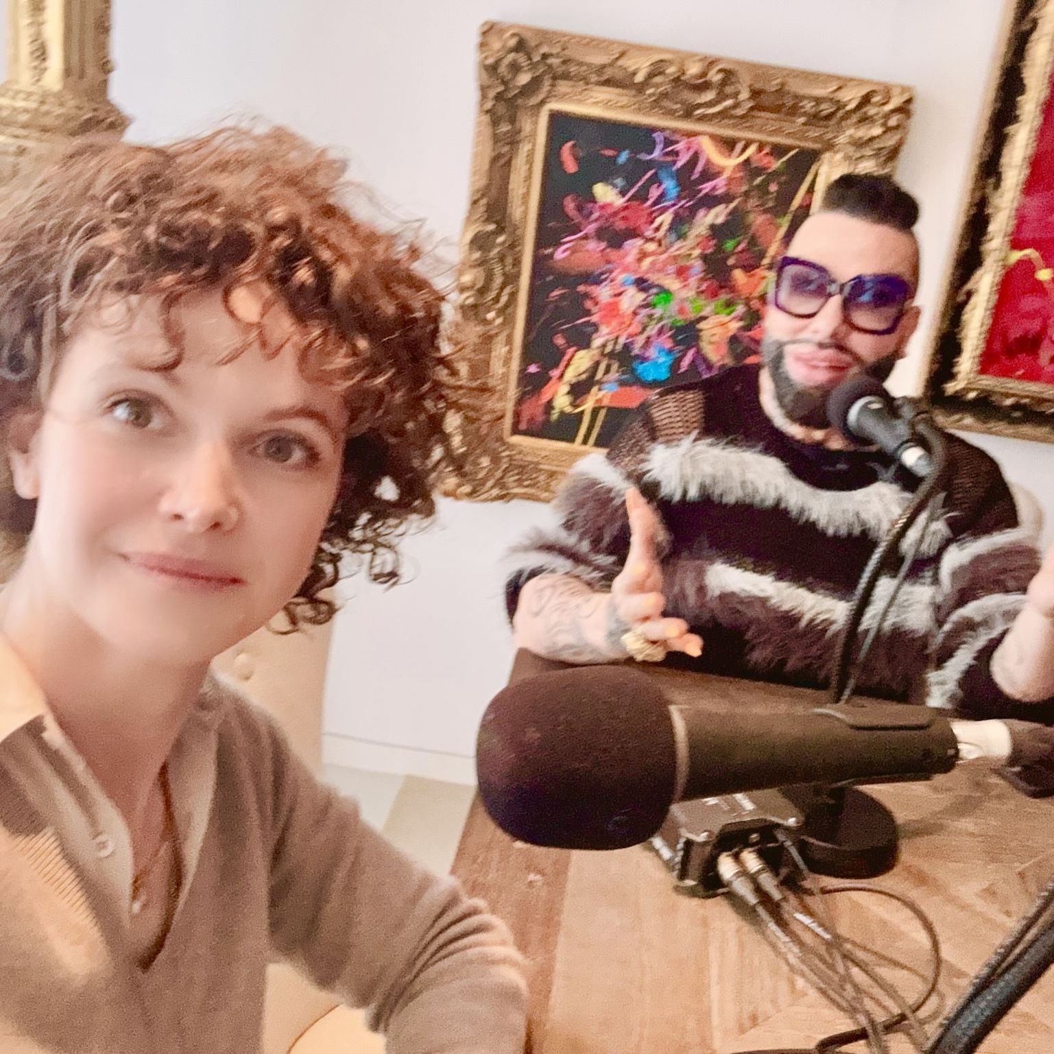 Mutterrolle und Feminismus: Einblicke in das Leben von Caroline Rosales