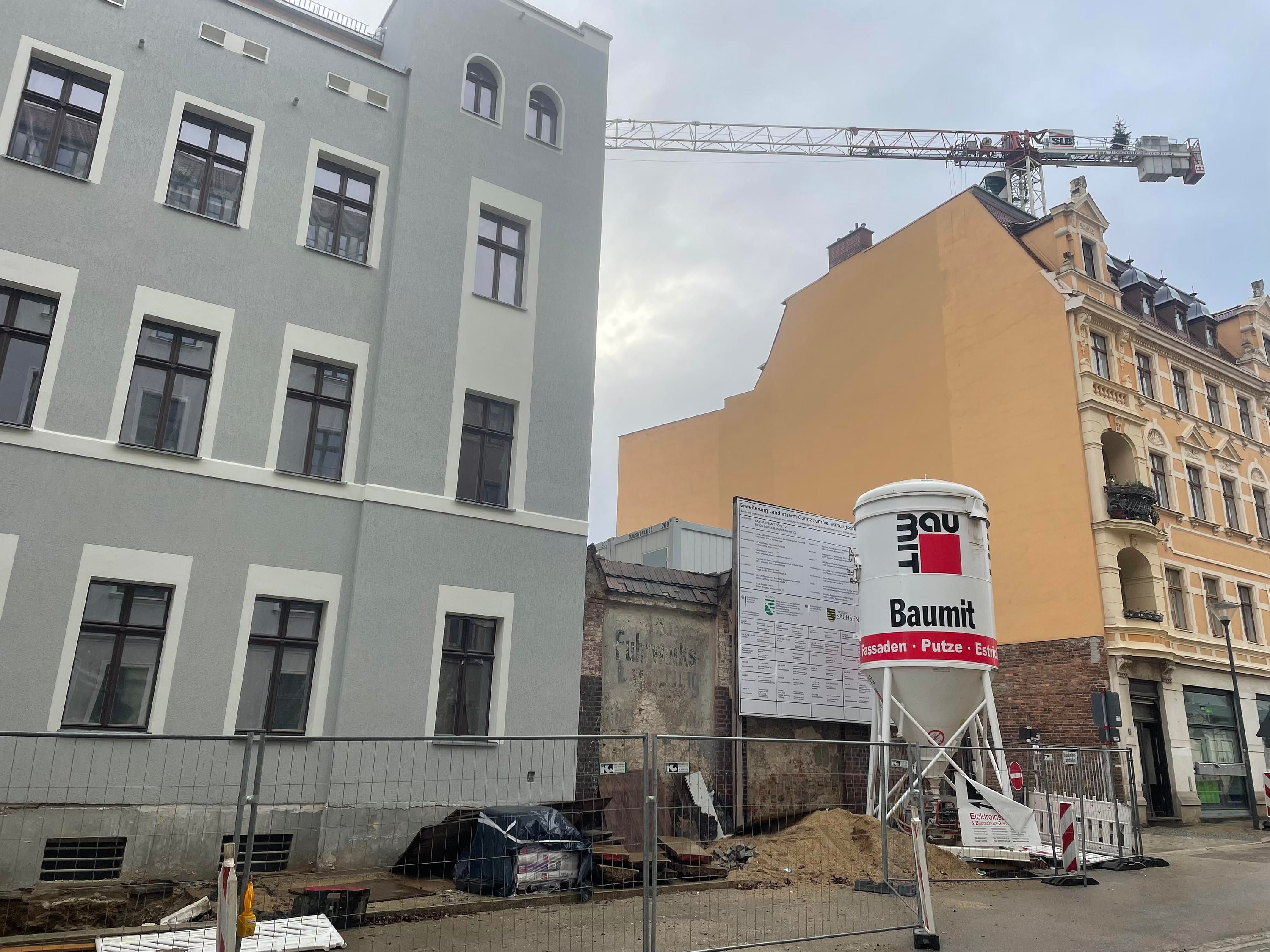 Nachdenkliche Denkmalstadt