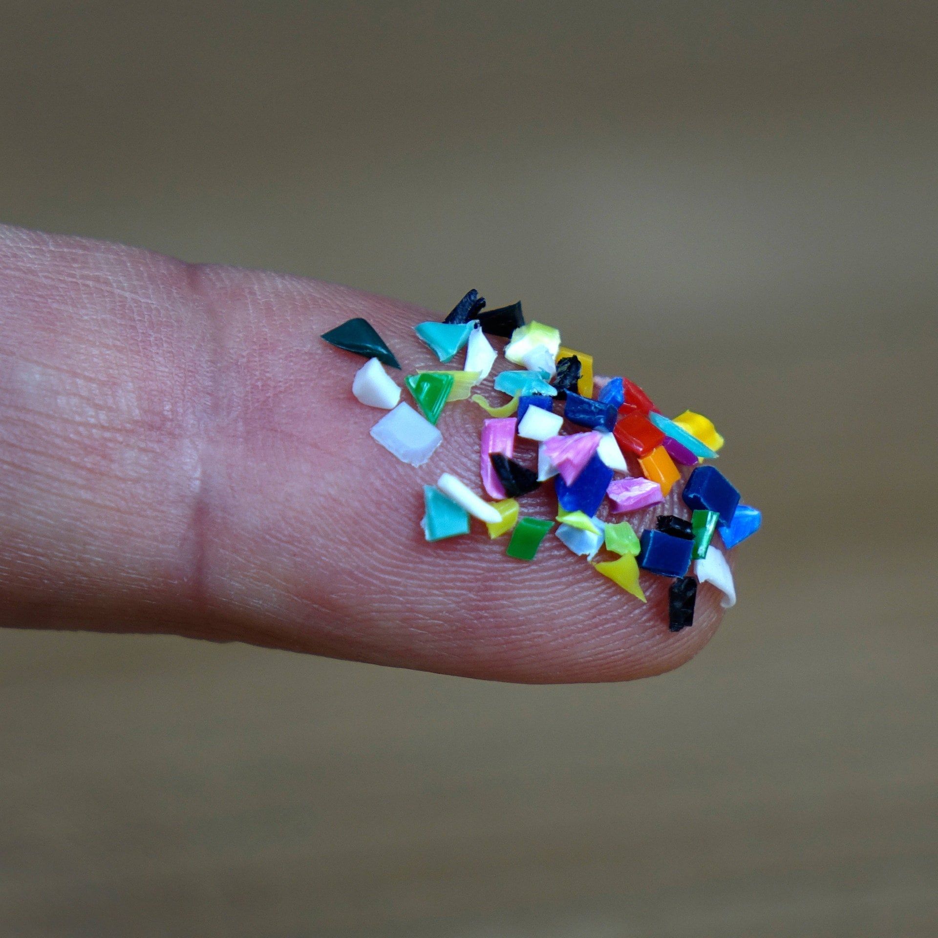 Neue Studie: Weniger Mikroplastik in Luft als angenommen