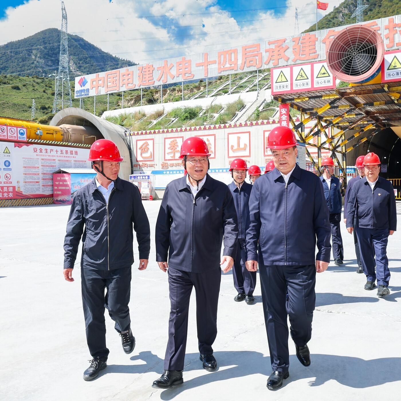 Nyingchi-Projekt: China baut einen Mega-Staudamm - eine Katastrophe mit Ansage?