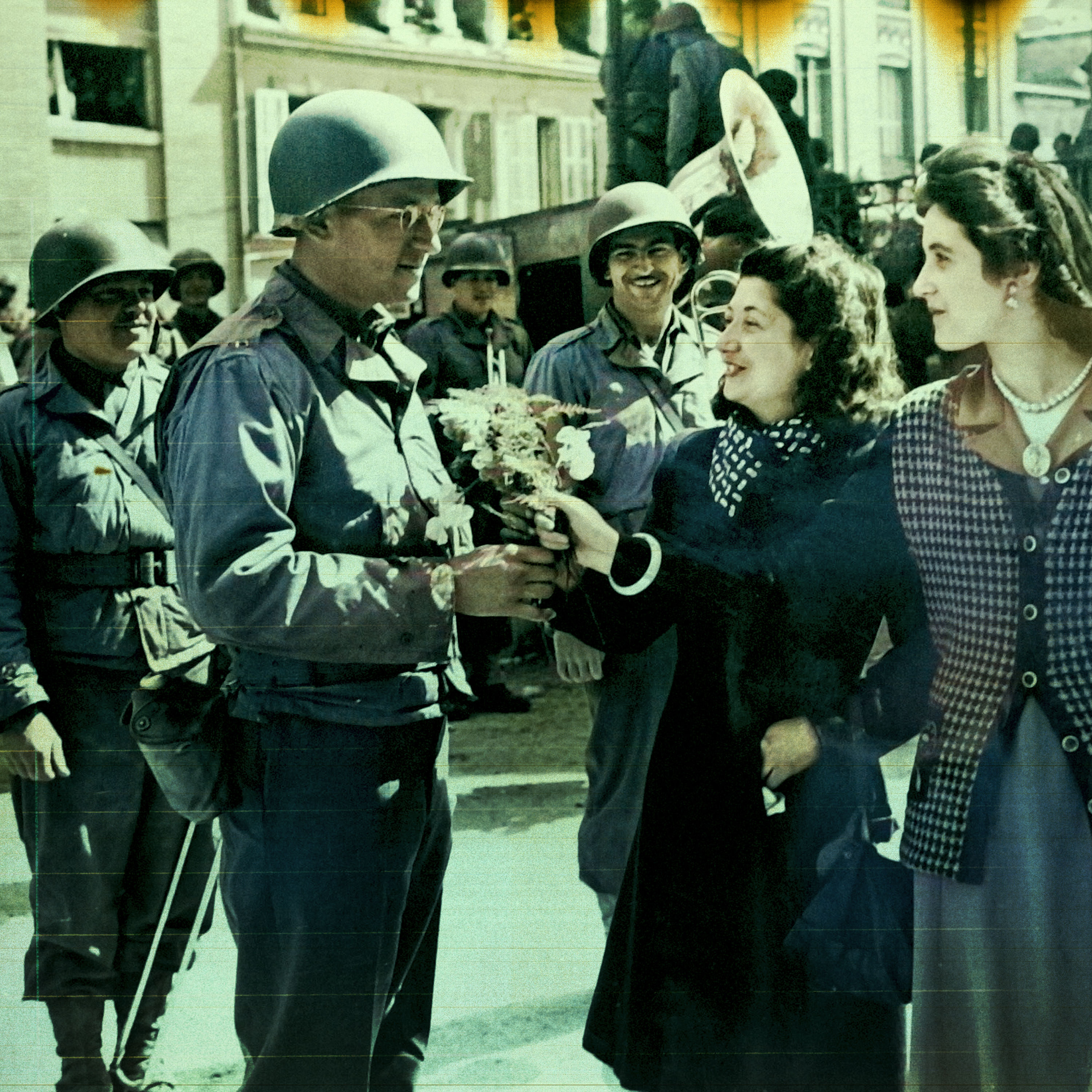 Nylons, Zigaretten und Kaffee (33/41) | Unter dem Gras darüber