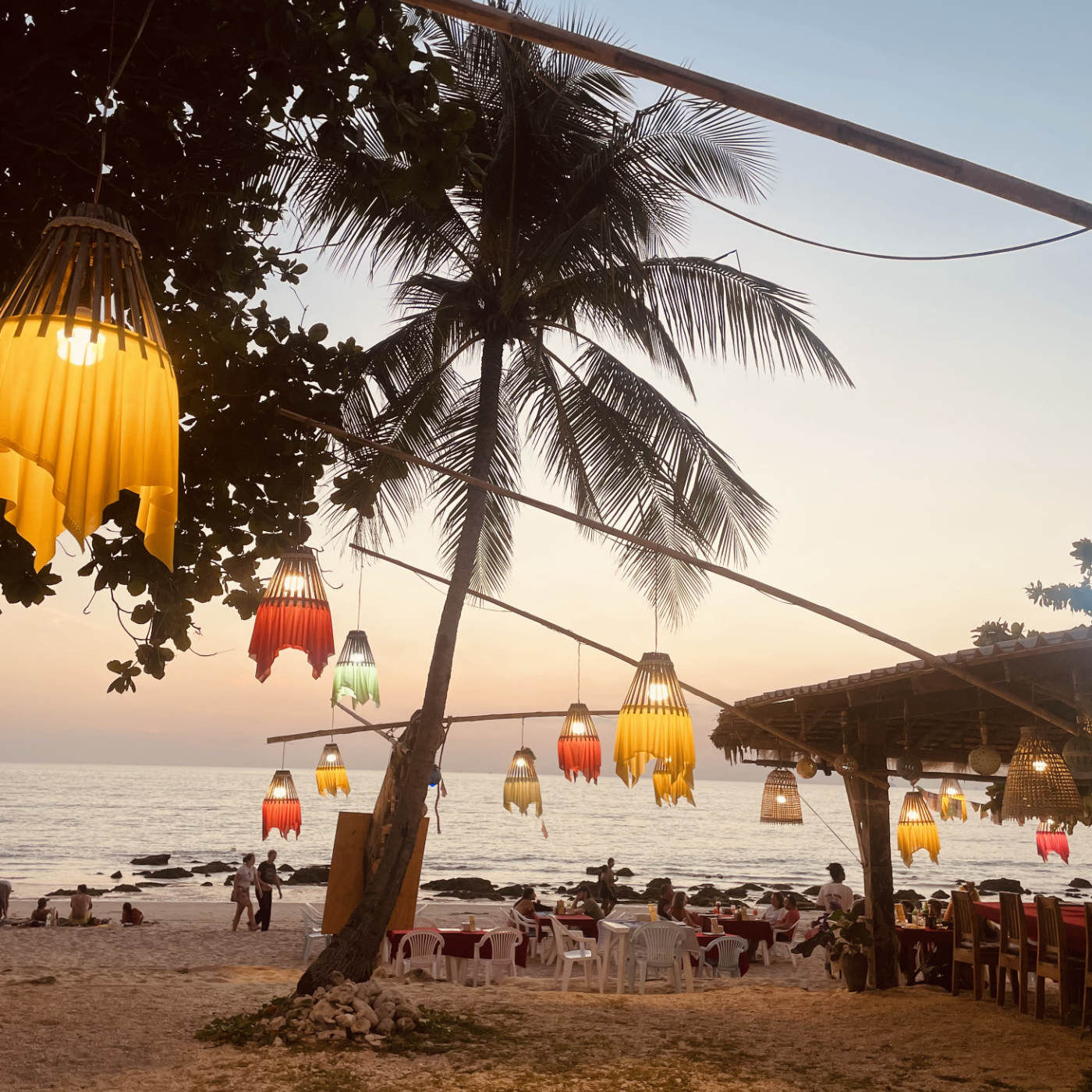 (ohne Musik) Mo, 23.03. Entspannt einschlafen - Lichter am Abendstrand