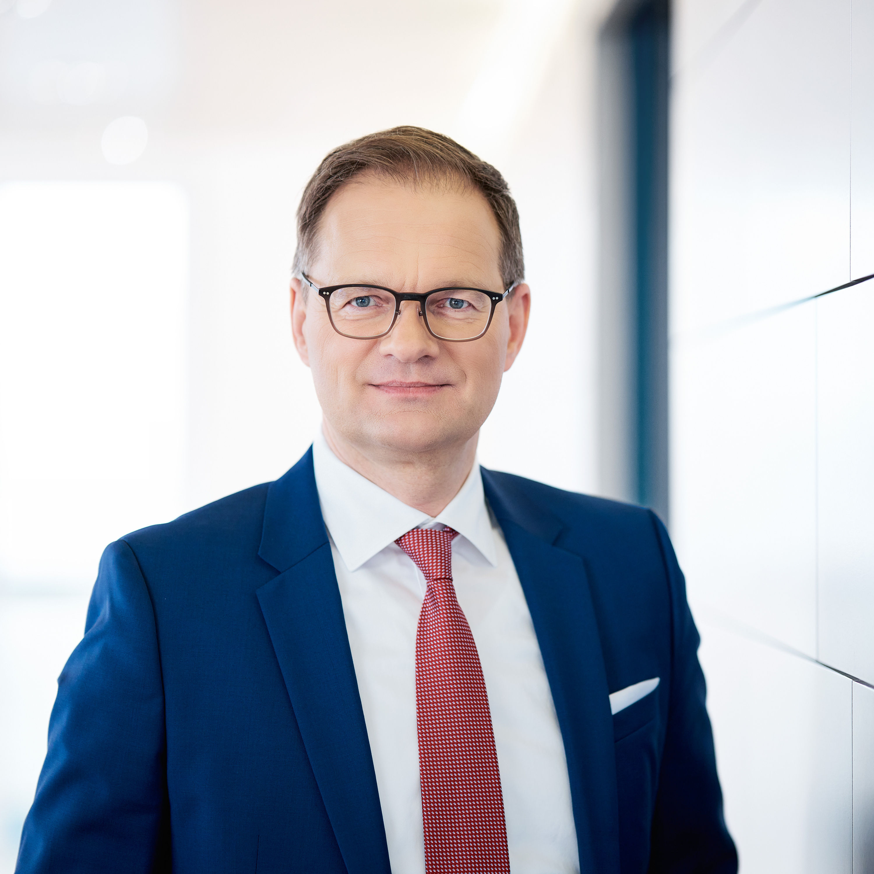 "Ohne unsere Optik kann die Welt keine Chips bauen" - Stefan Traeger (Jenoptik)