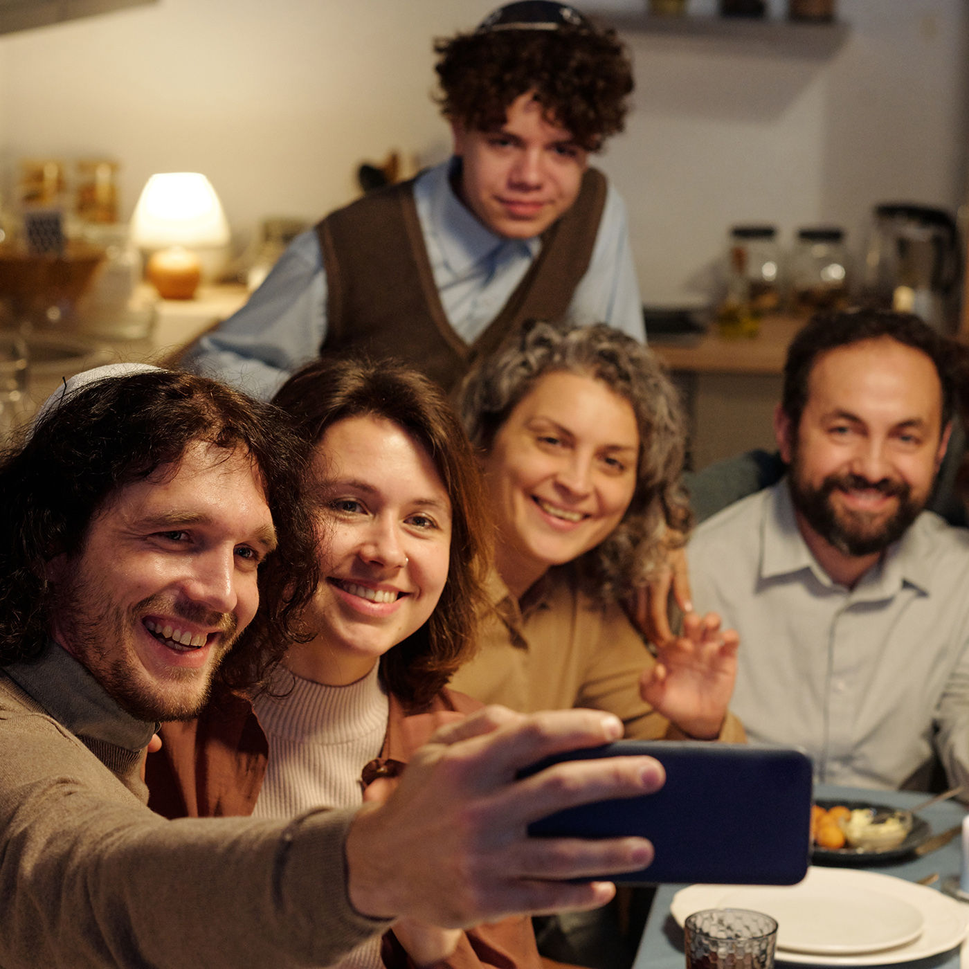 Online-Chuzpe - Wie sich jüdische Influencer auf Social Media behaupten