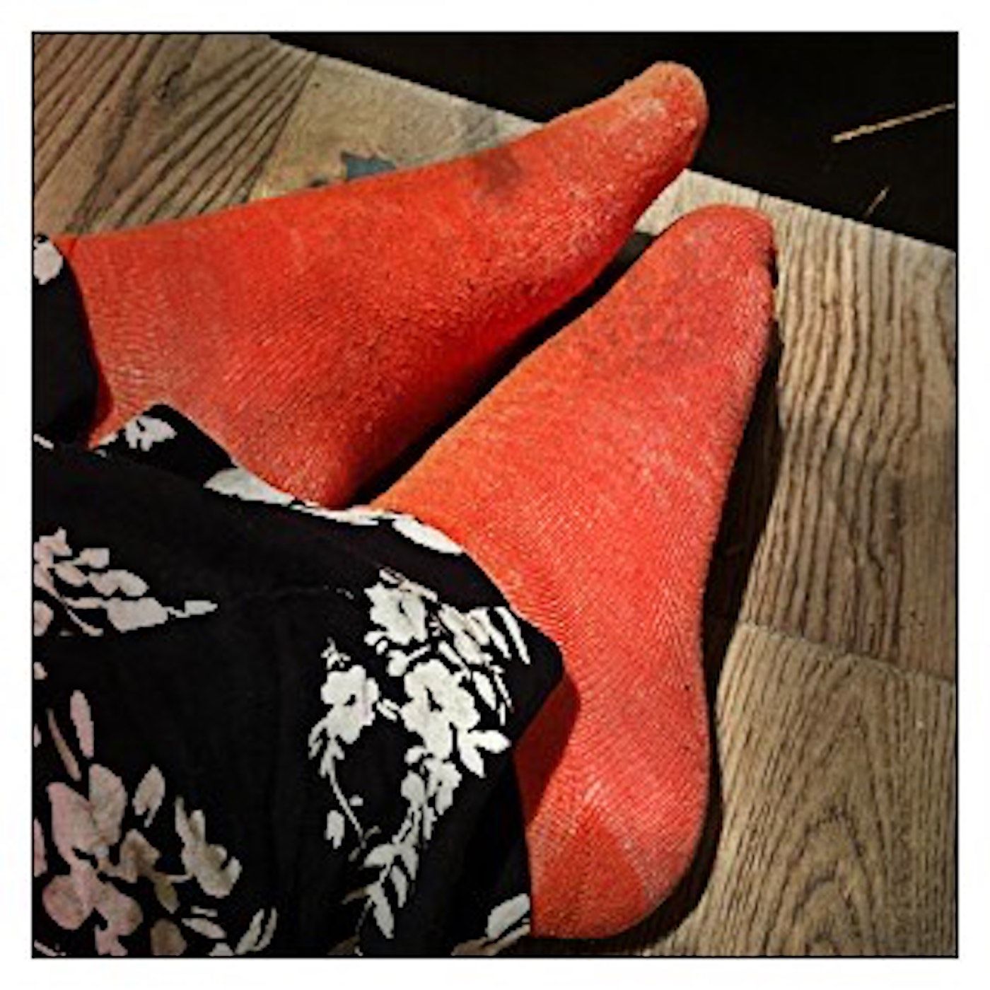 Orangene Socken in fragwürdiger Polizeiarbeit