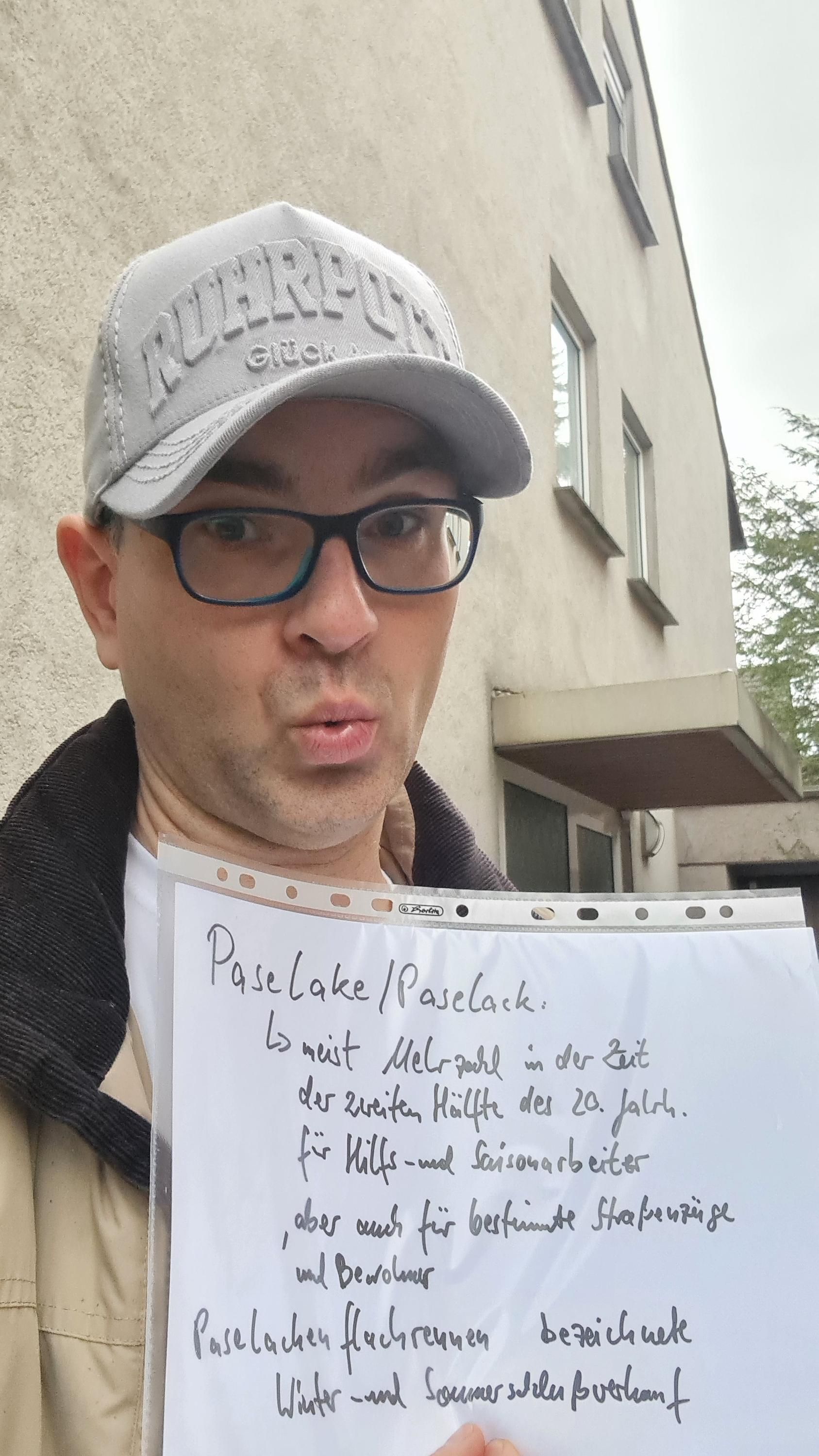 Paselacke is auch Putin I Erklär-Hörspiel im Dialekt #28