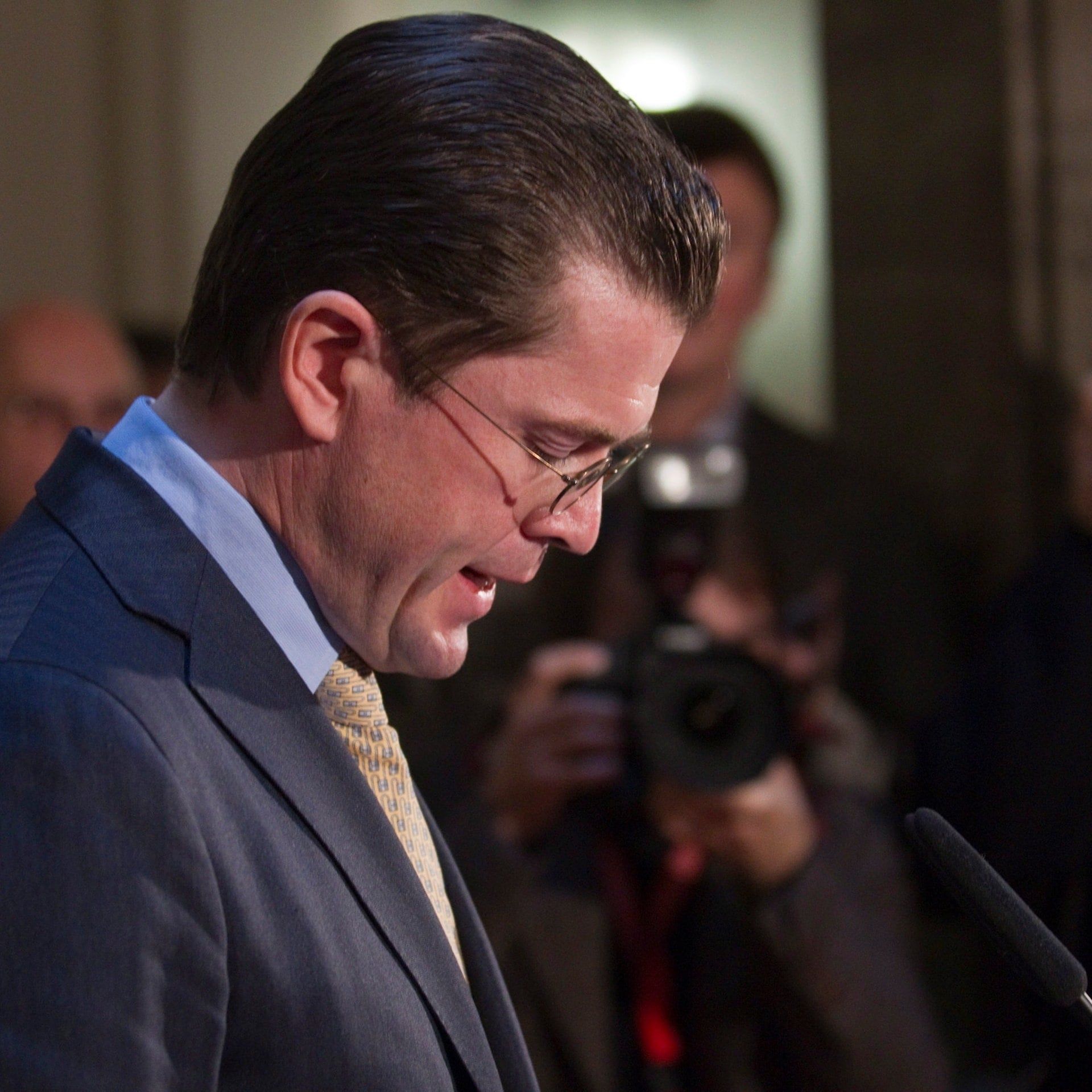 Plagiatsaffäre zwingt Guttenberg zum Rücktritt | 16.2. bis 1.3.2011