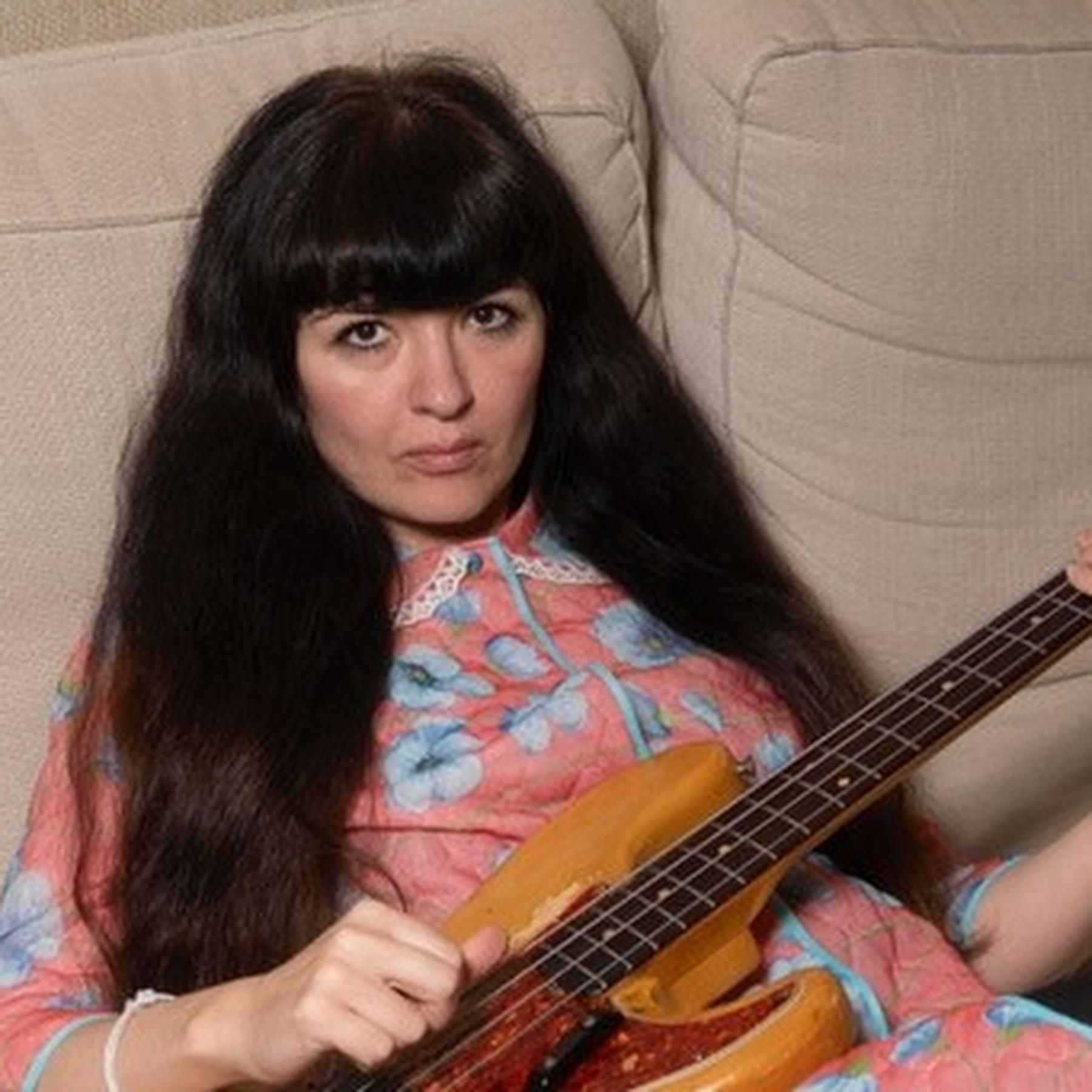 Polina Lapkovskaja, Künstlerin und Sängerin: Mit 11 von Minsk nach München