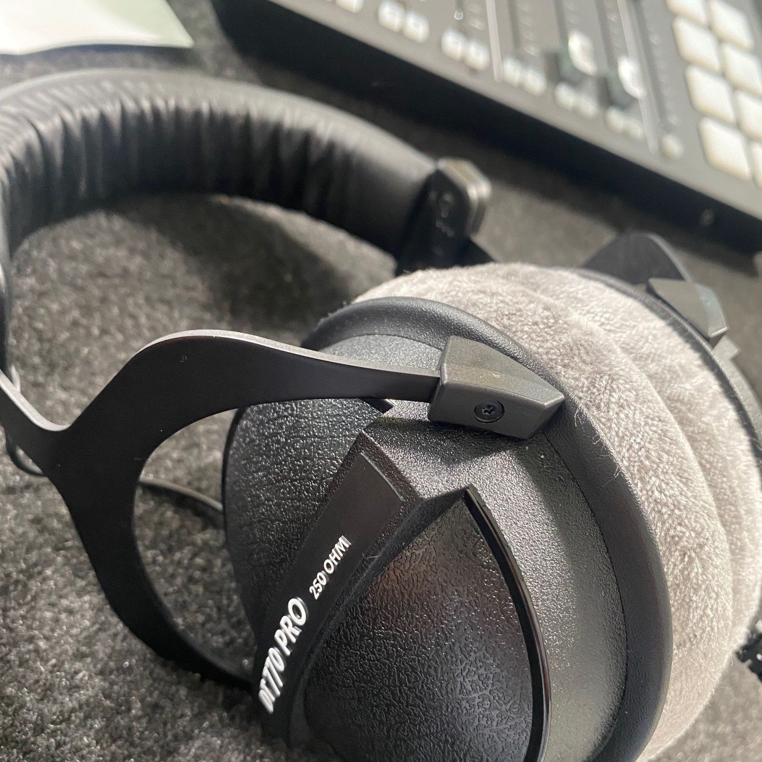 Politische Illusionen und der Traum vom Neuwagen