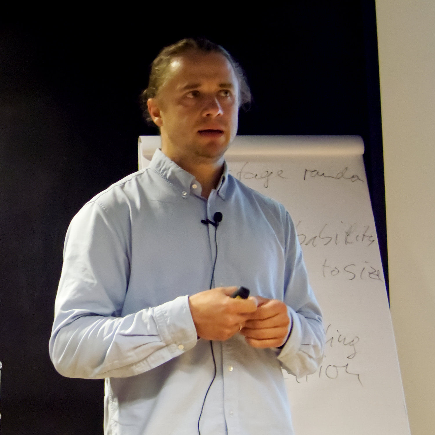 Prof. Christian Stecker: "Wie die Wählerinnen und Wähler auf die Brandmauer zur AfD schauen“