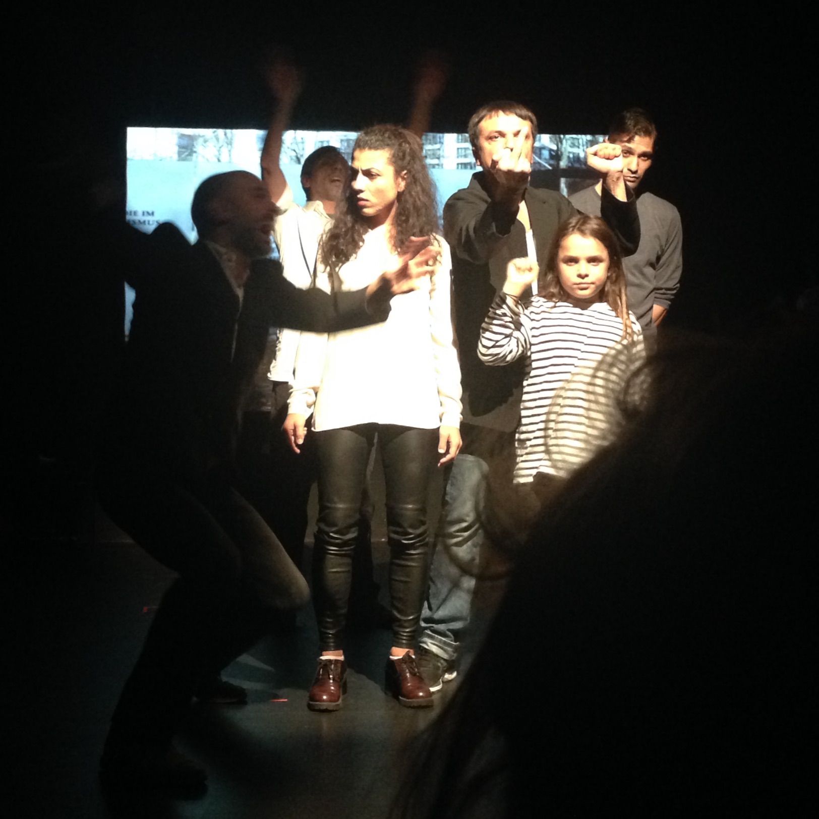 Radio Romarespekt #14 "Journey/Drom – Das Theater ist der Raum, den man sich nimmt"