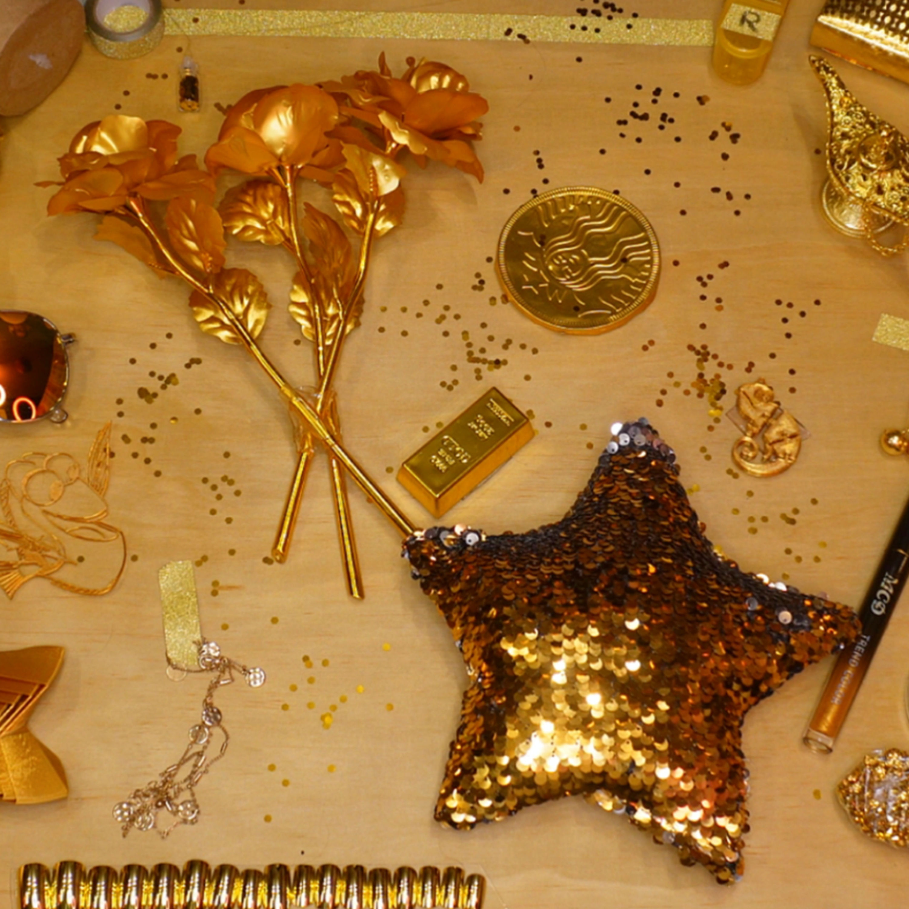 Rating My Gold Fidget Board | ASMR