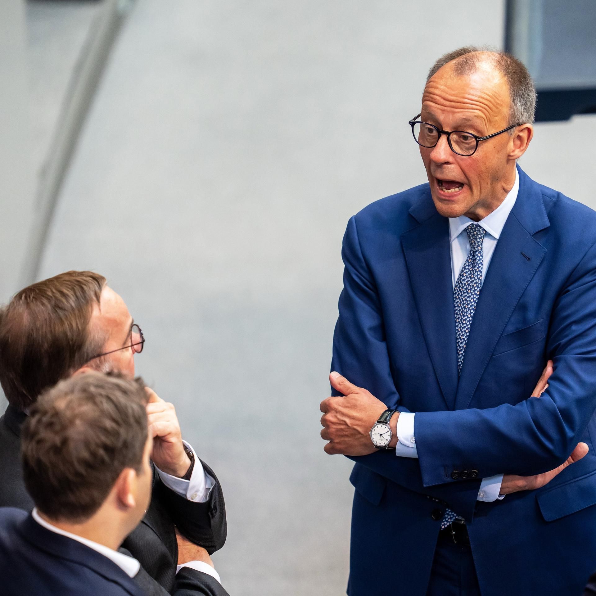 Reform-Herbst - Sozialstaat beschneiden oder Reiche besteuern?