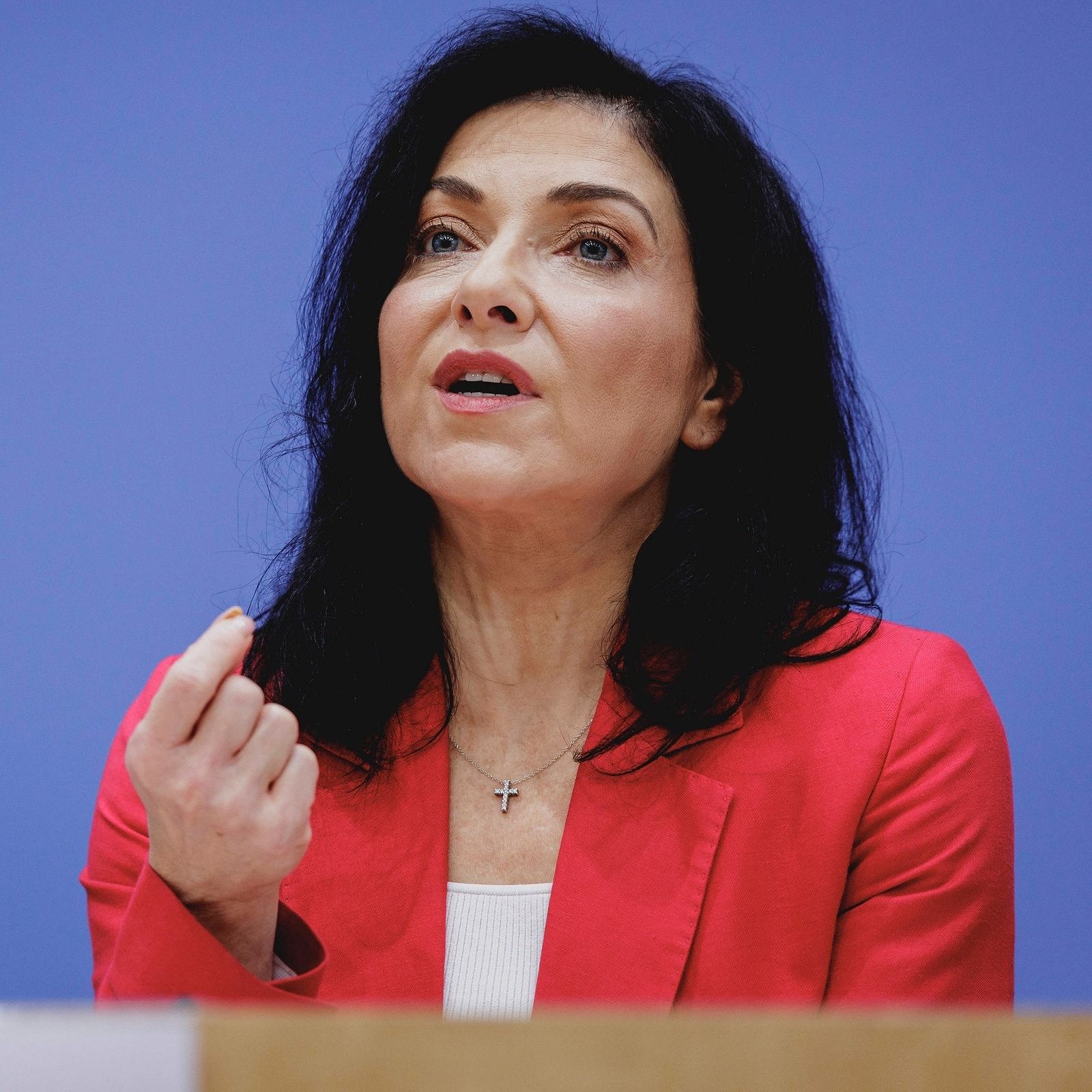 Reiche will Kündigungsschutz für Spitzenverdiener lockern