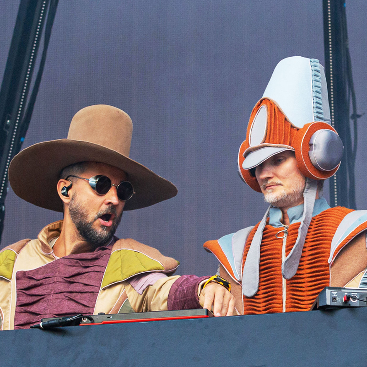 Röyksopp mit Profound Mysteries III und im Interview