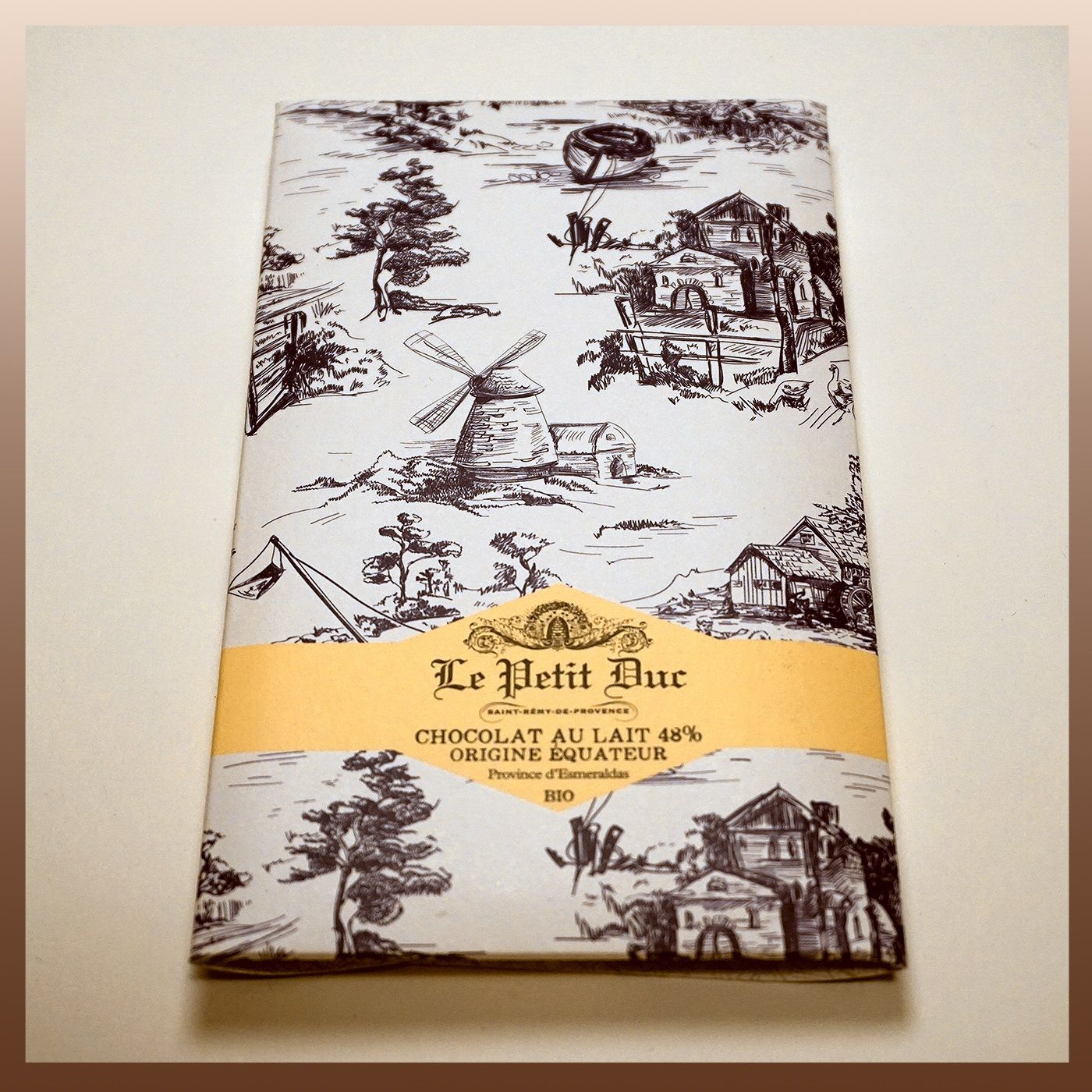 S01E03 Chocolat au lait 48% by Le Petit duc