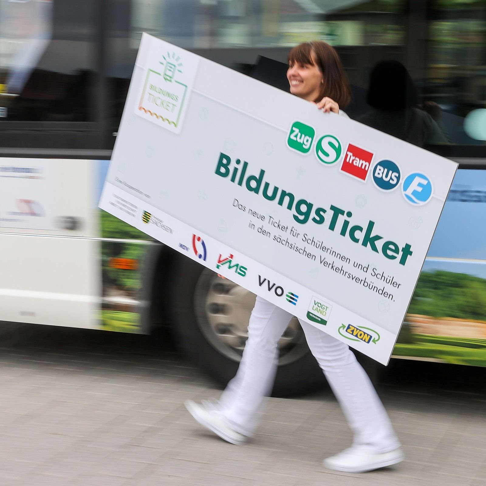 Sachsen erwägt höhere Preise für Bildungsticket