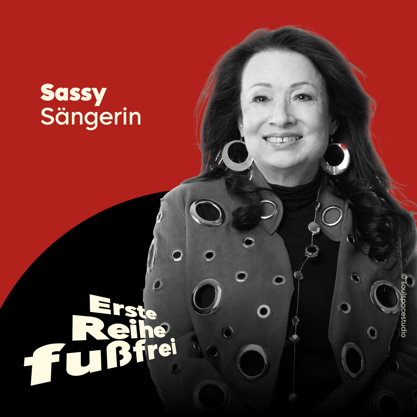 Sassy: Kevin Costner am Bahnhof in Salzburg