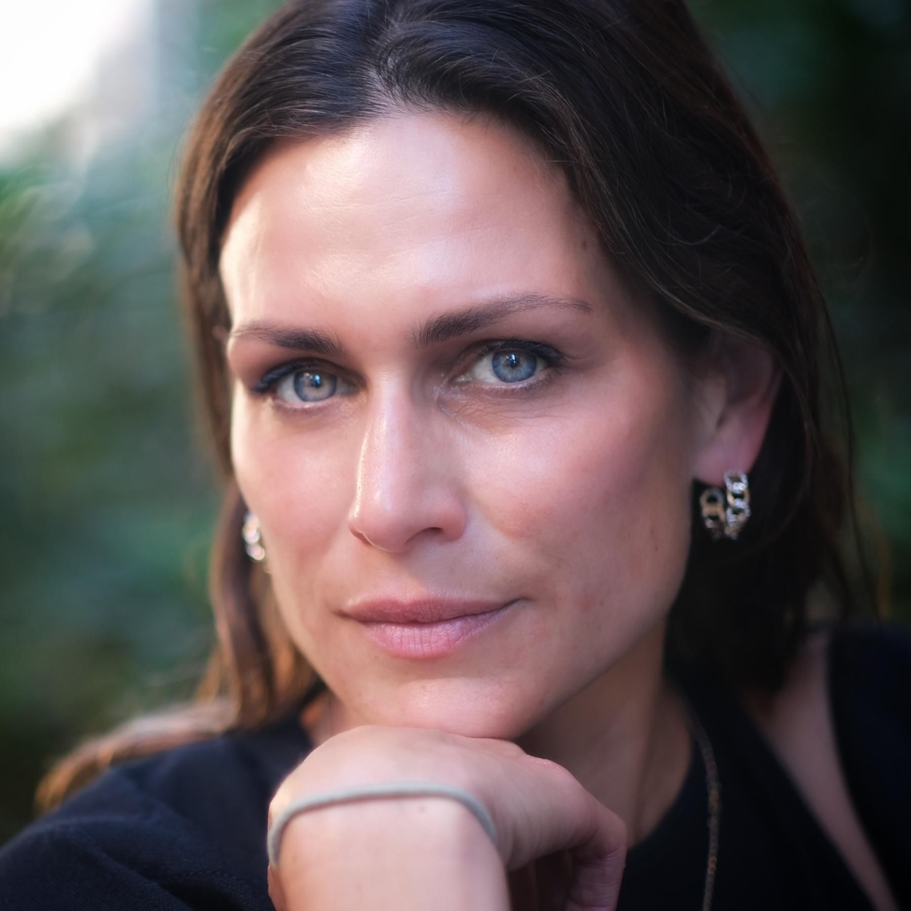 Shila Behjat, Journalistin und Autorin: "Frauen und Revolution"