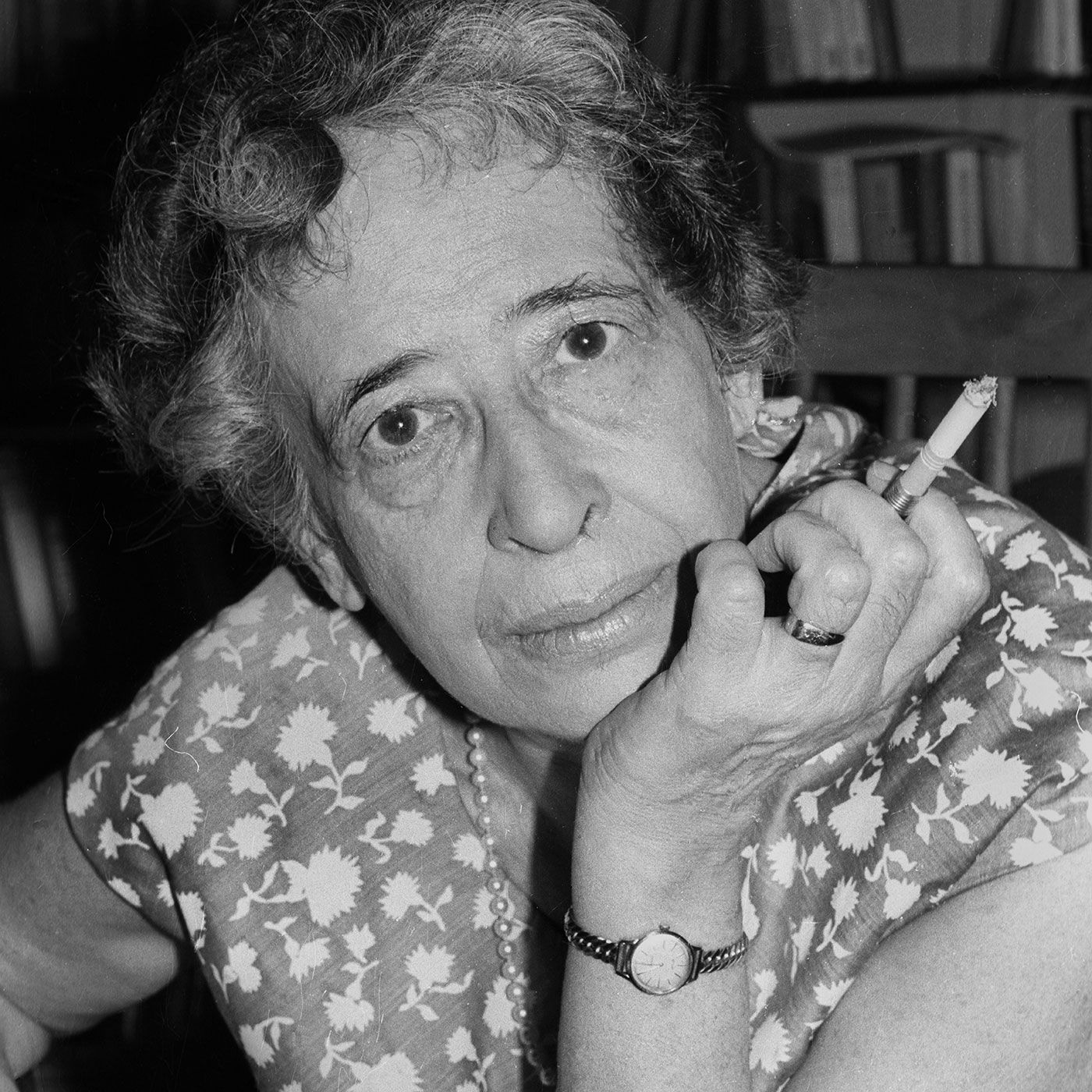 Sie lässt uns nicht los, warum, Monika Boll? (1/7)