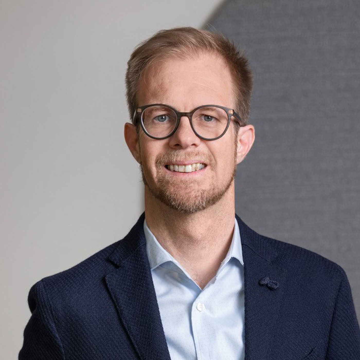 Simon Burtscher-Mathis: Krisenintervention in Zeiten gesellschaftlichen Wandels