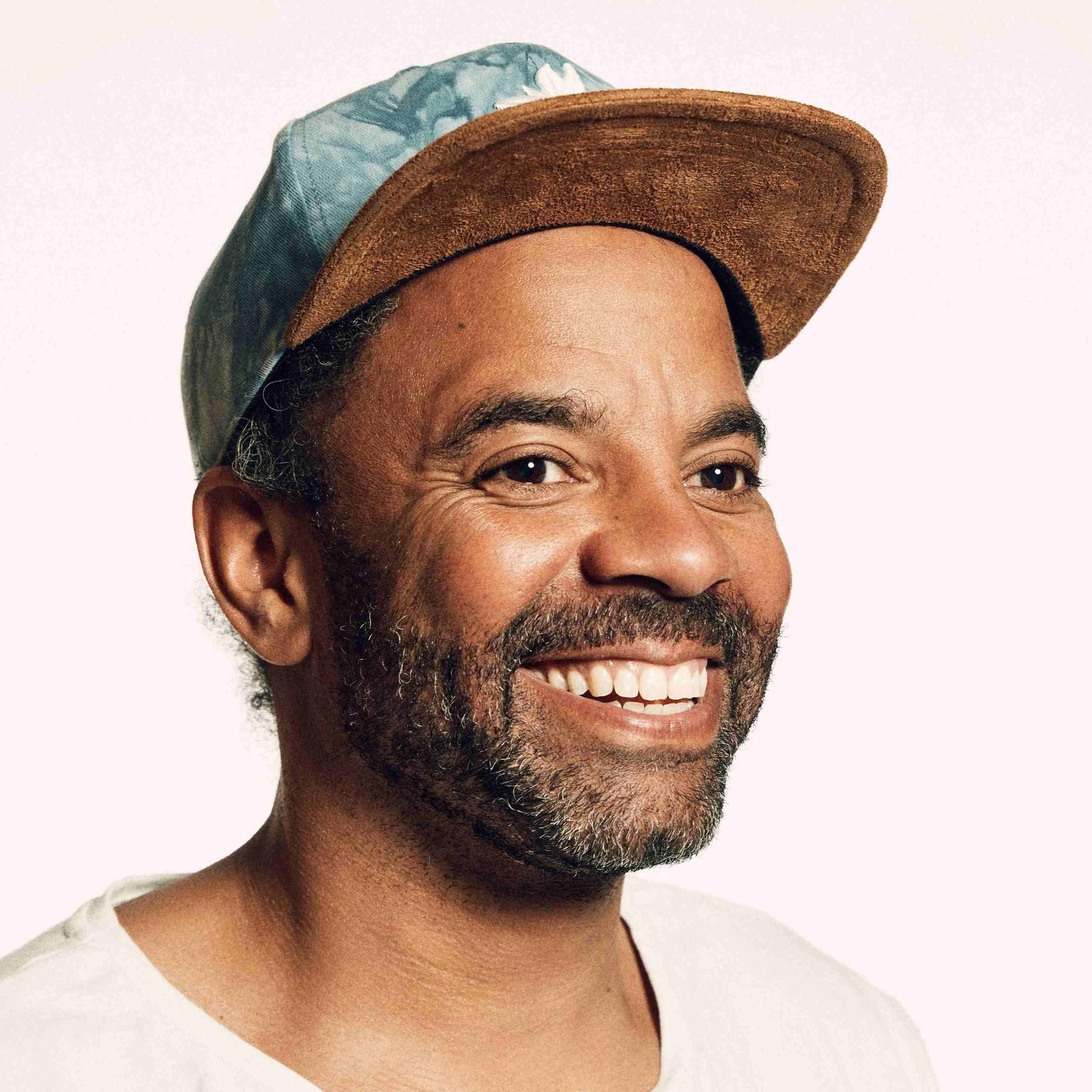 Simon Pearce, Kabarettist und Schauspieler: Humor ist seine Verteidigung