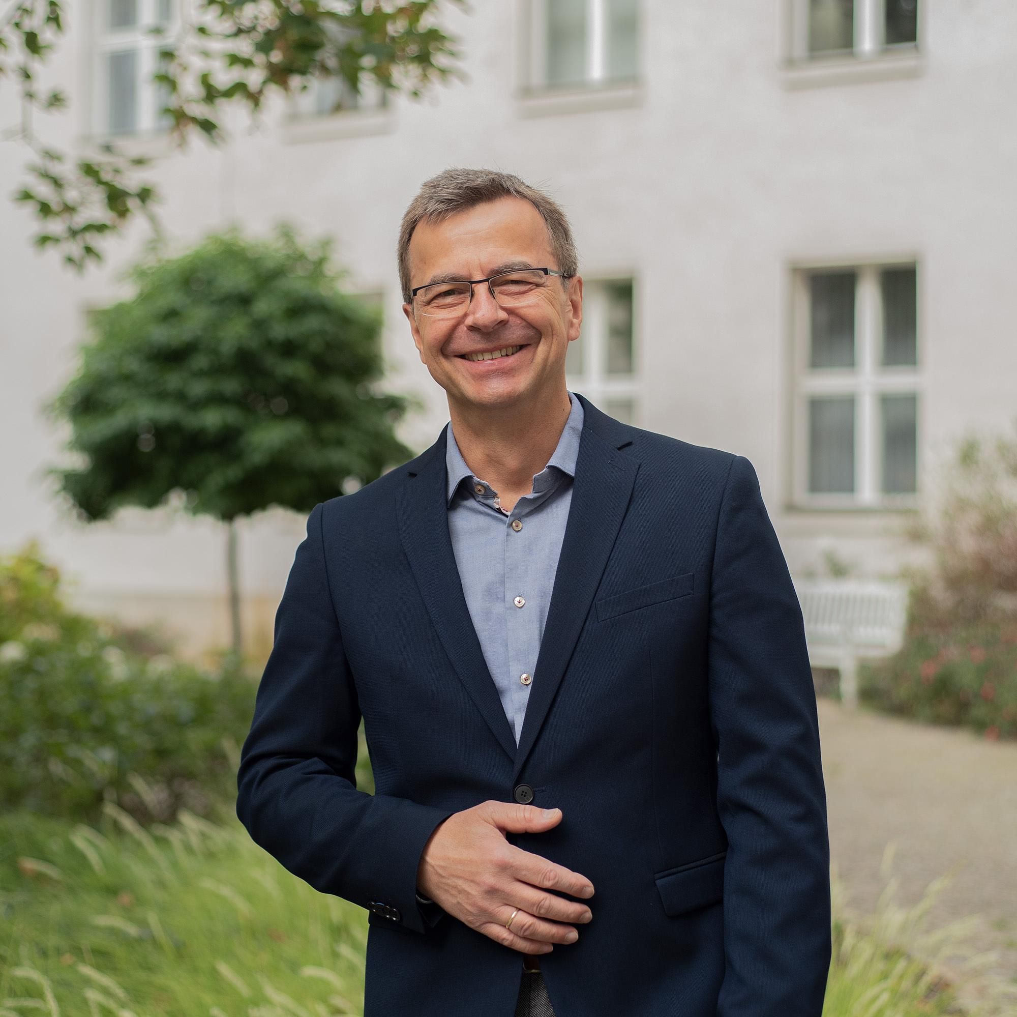 Sonderausgabe: Was treibt Schulleiter, Norbert Forstmann, an?