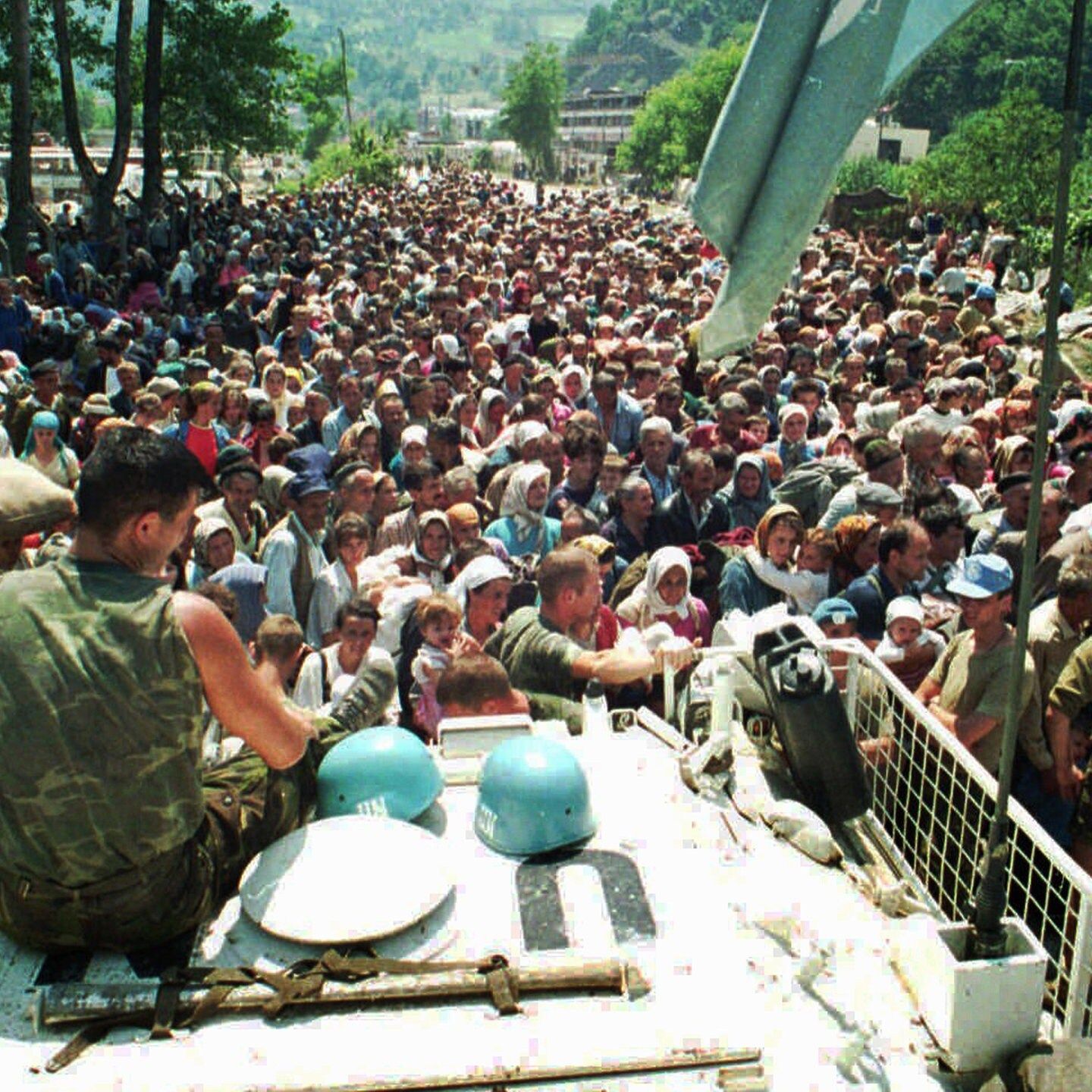 Srebrenica vor dem Massaker – Serben nehmen die Stadt ein | 11.7.1995