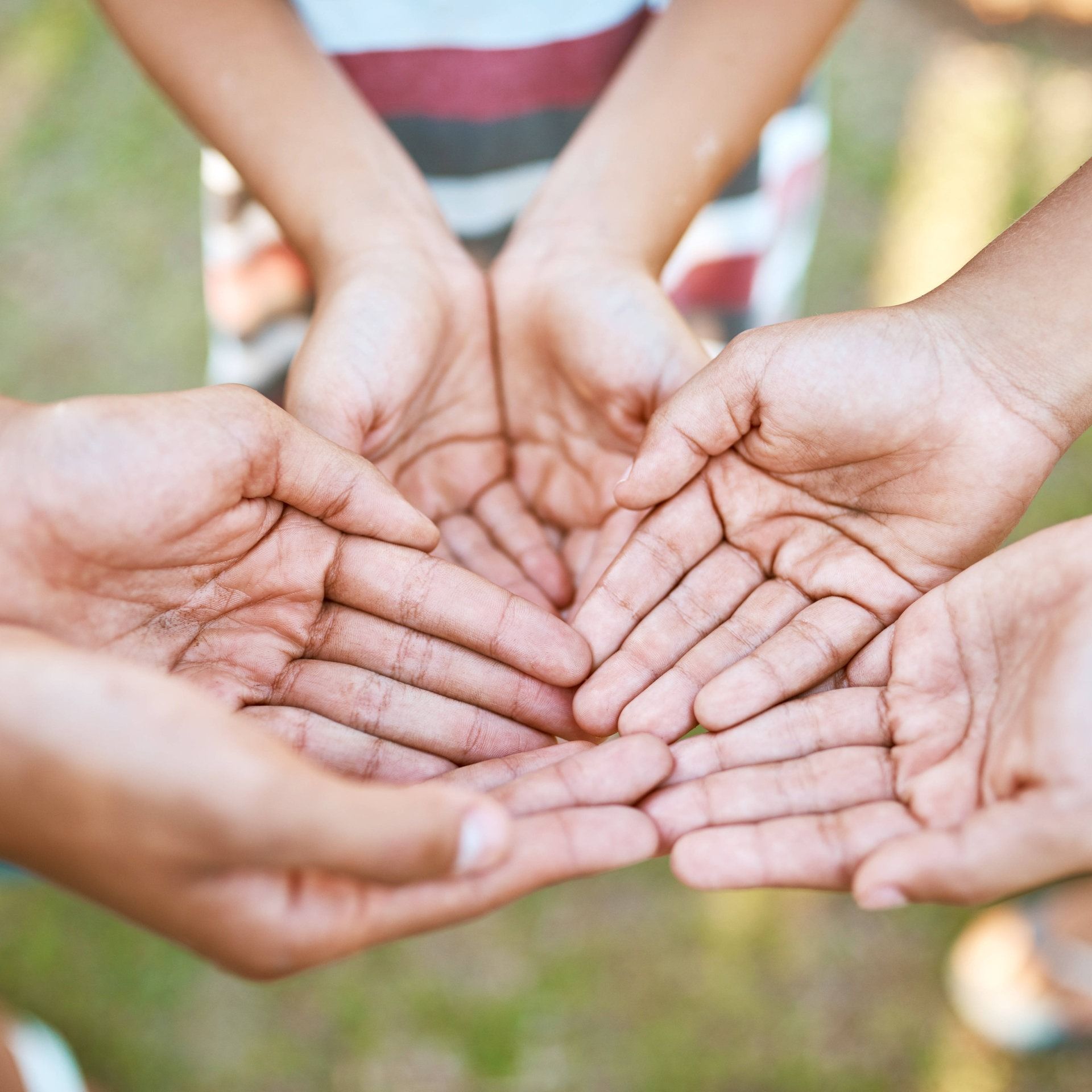 Staatsknete für die Guten – Wem nützen Nichtregierungsorganisationen?
