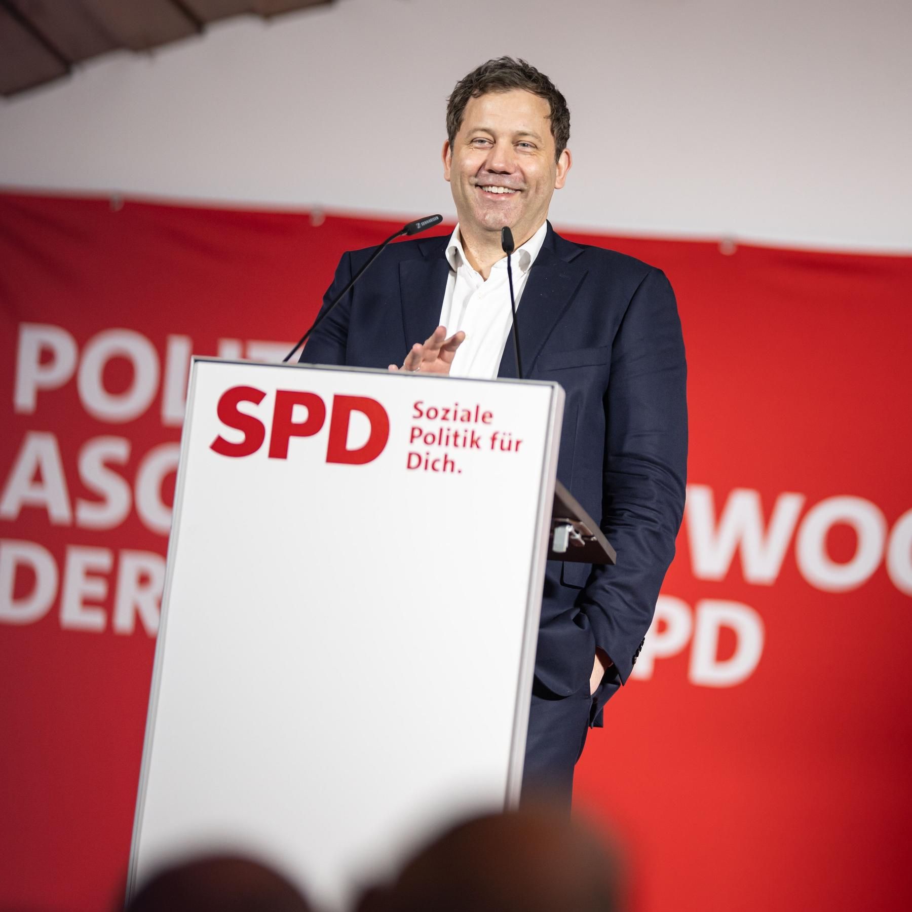 Steuerreform: Was plant der Finanzminister? Interview mit Lars Klingbeil