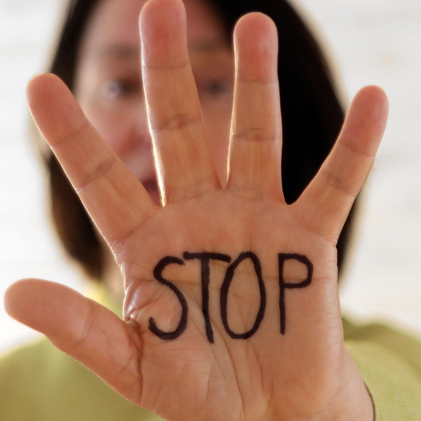 Stop! - Gewalt gegen Frauen